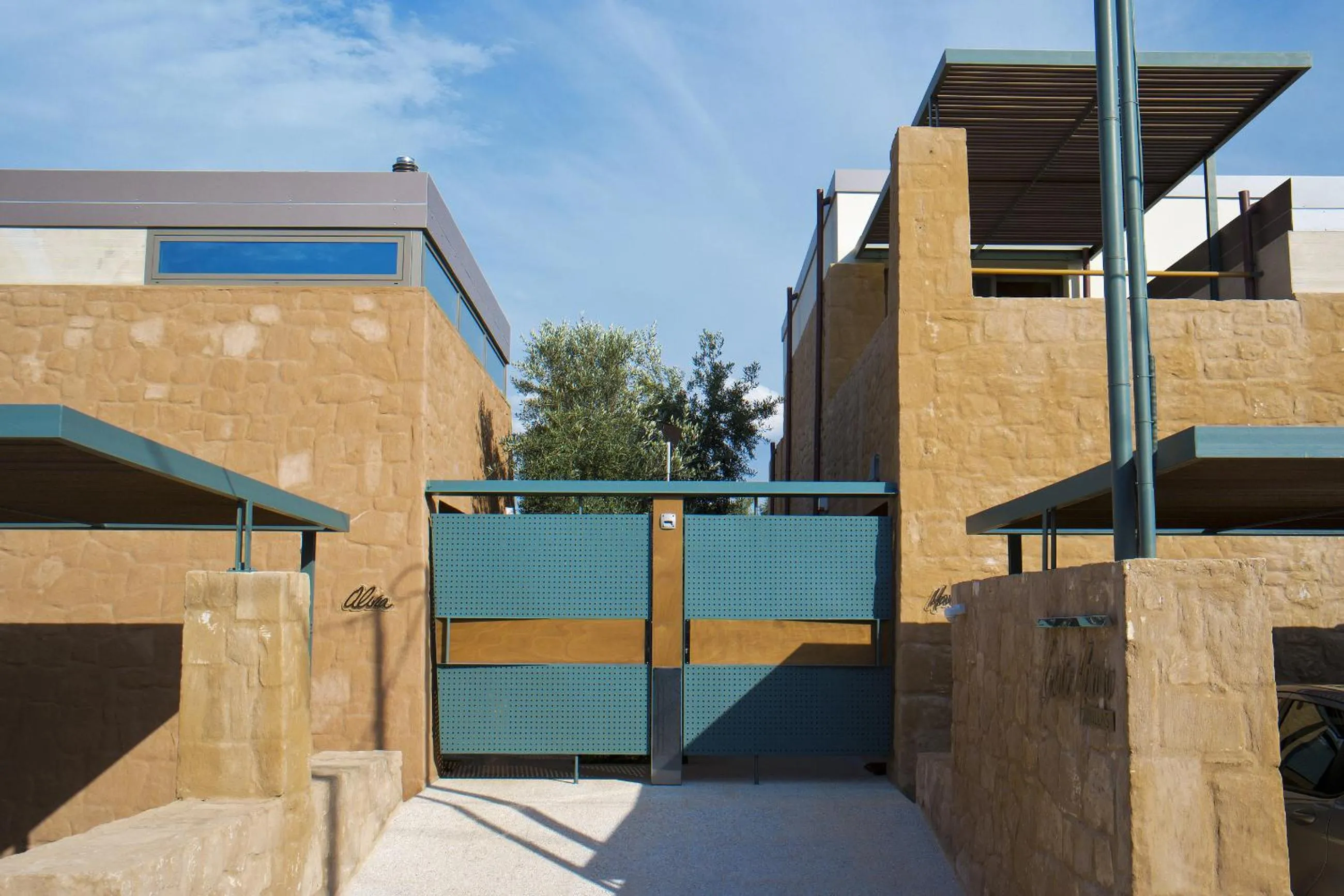 Facade/entrance in Conte Marino Villas