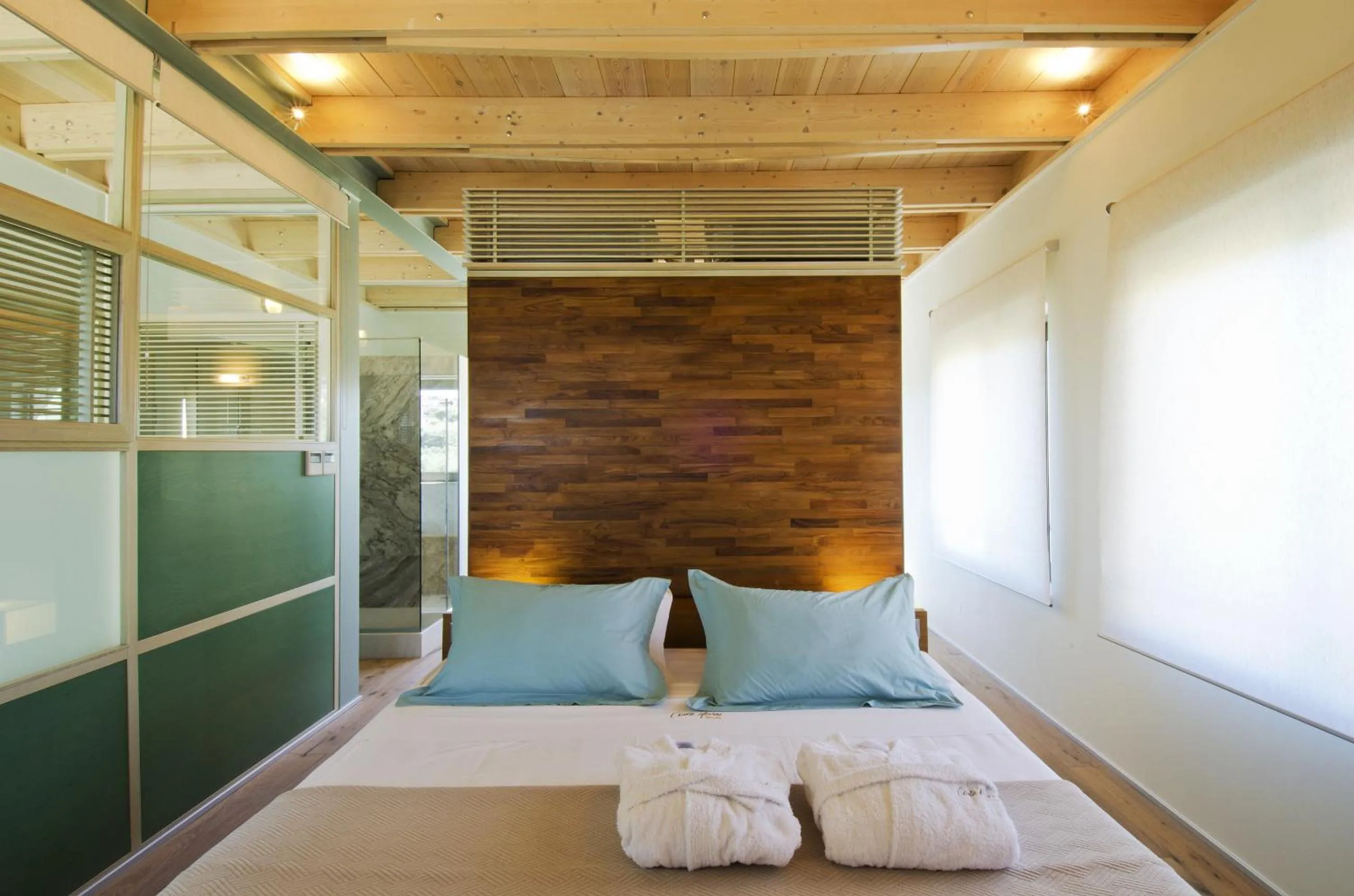 Photo of the whole room, Bed in Conte Marino Villas