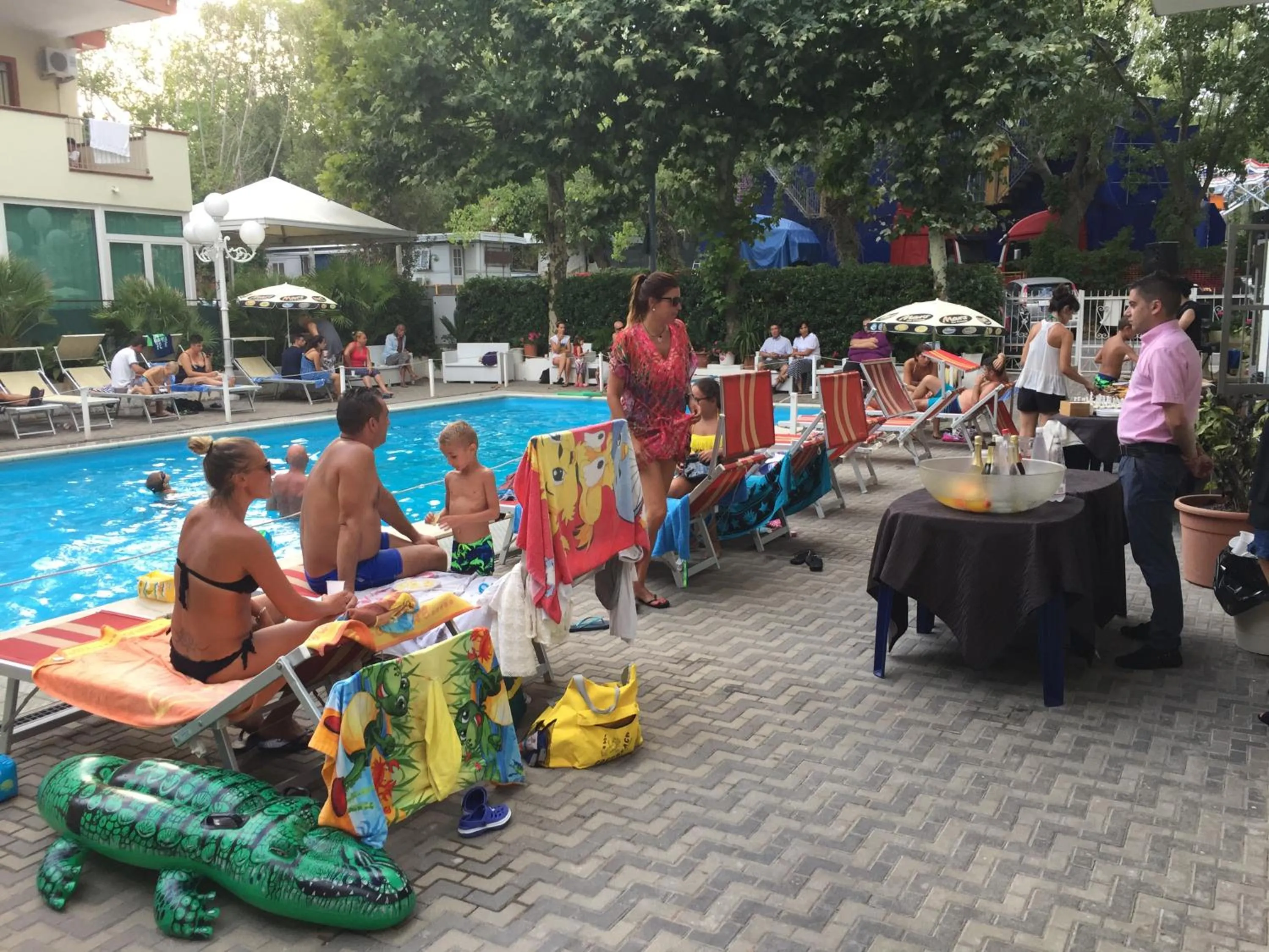 Swimming pool in Hotel Beverly