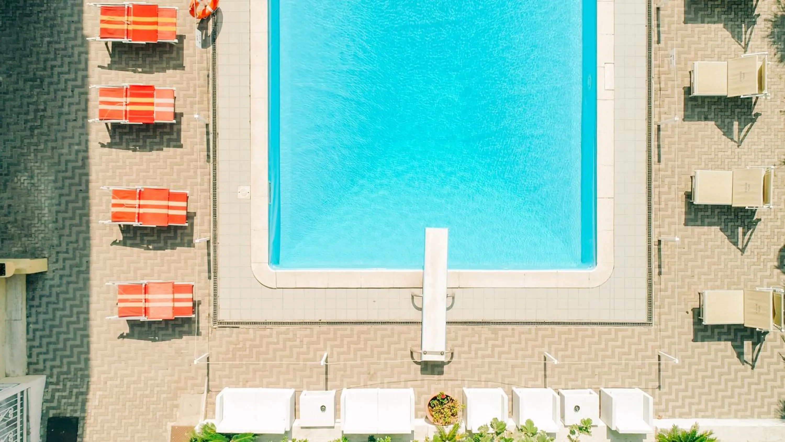 Pool view in Hotel Beverly