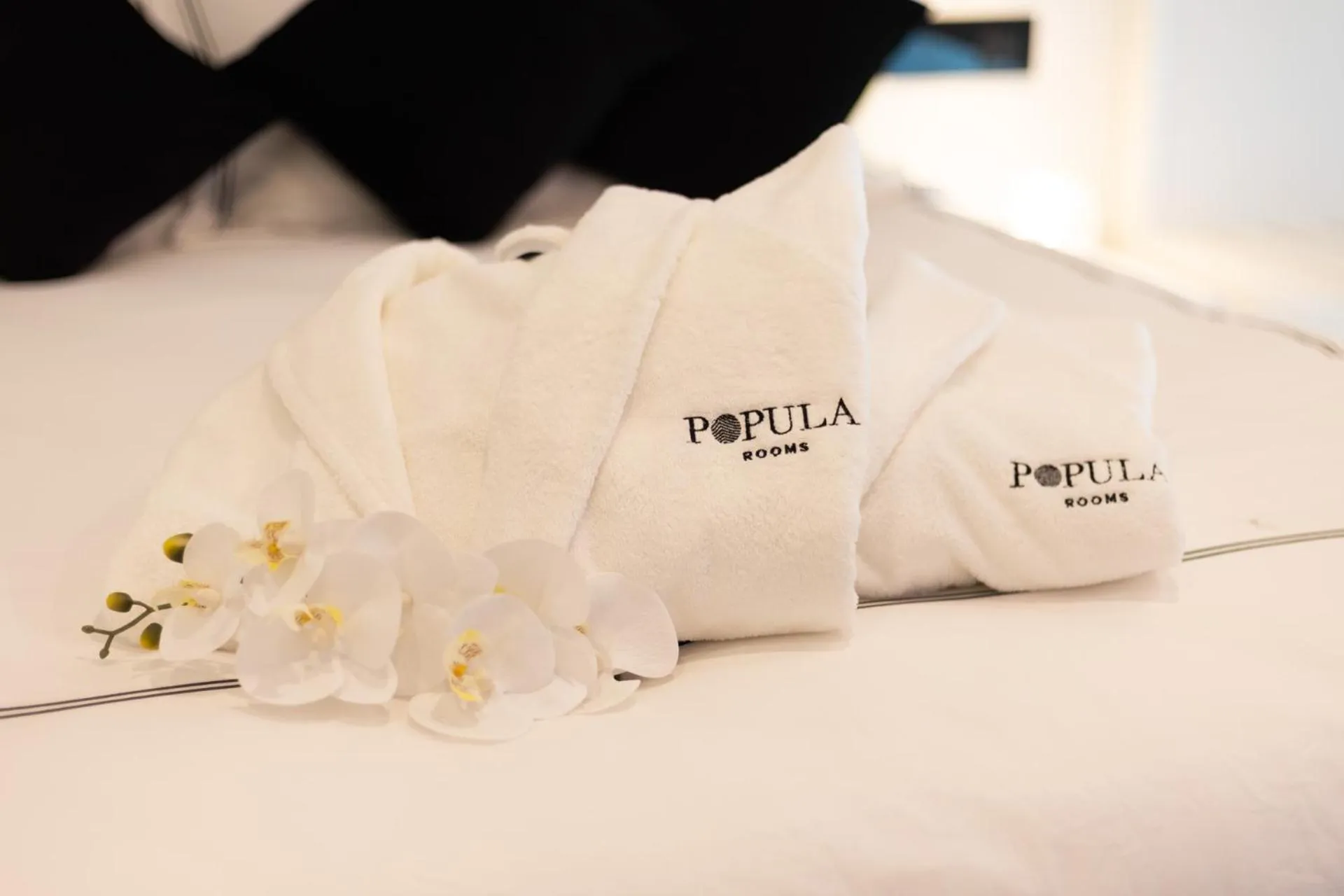 Bedroom, Bed in Popula Rooms & Mediterranean Bay