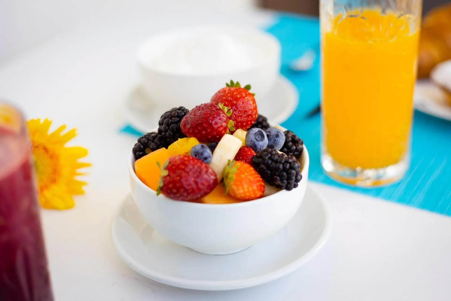 Breakfast in Popula Rooms & Mediterranean Bay