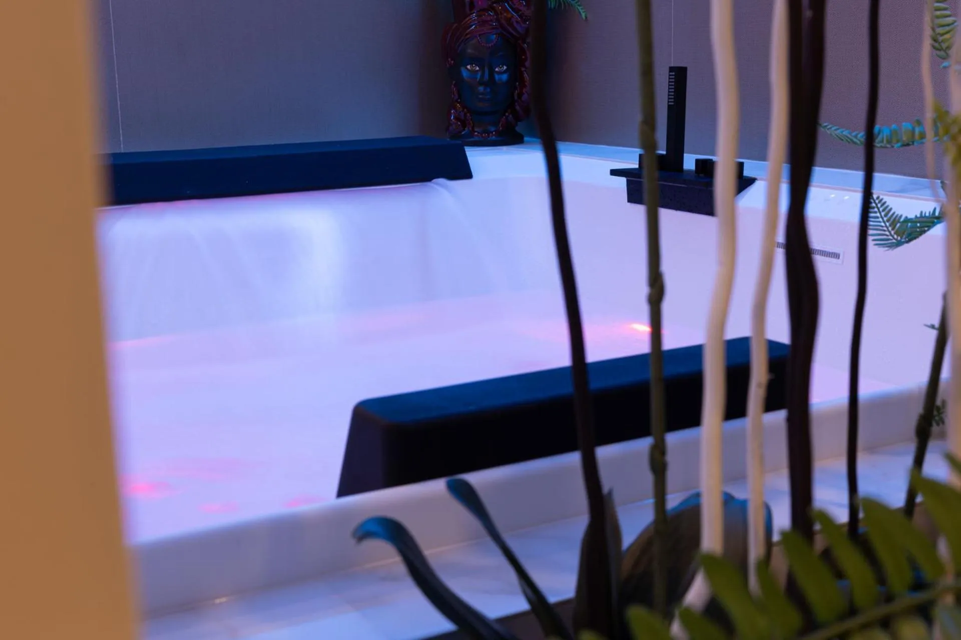 Hot Tub in Popula Rooms & Mediterranean Bay