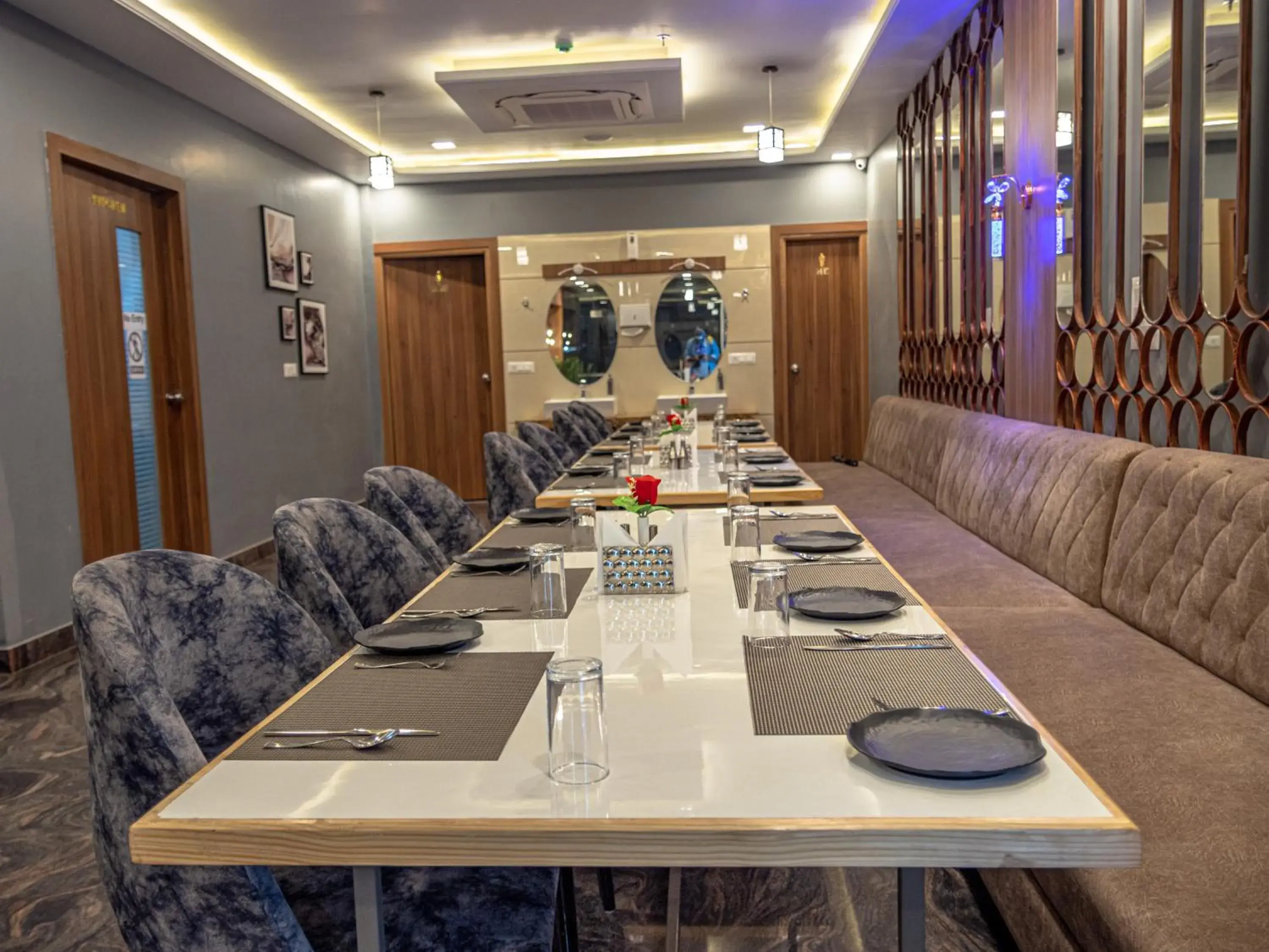 Restaurant/places to eat in Hotel Jai Harsh Restaurant/places to eat in Hotel Jai Harsh