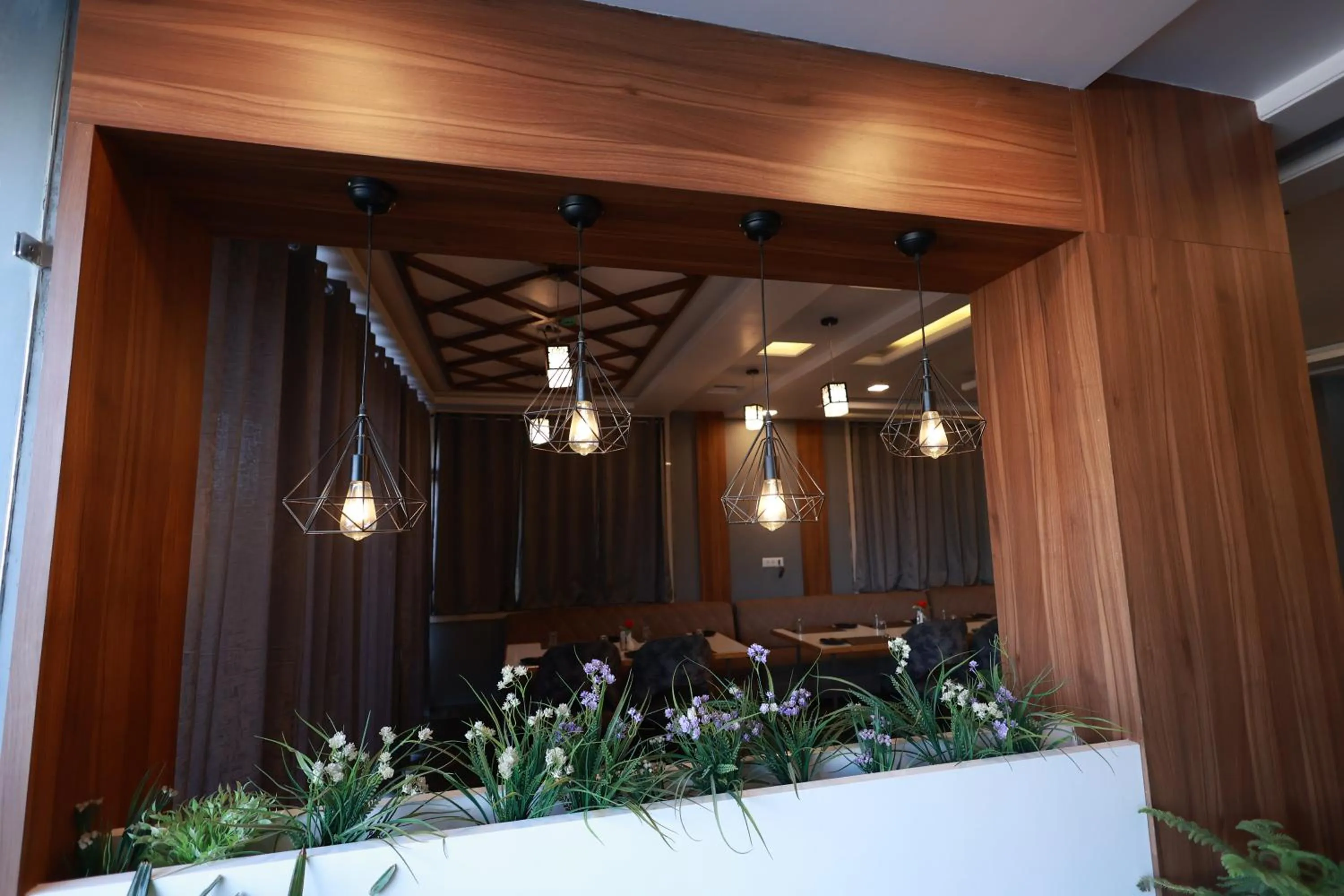 Restaurant/places to eat in Hotel Jai Harsh