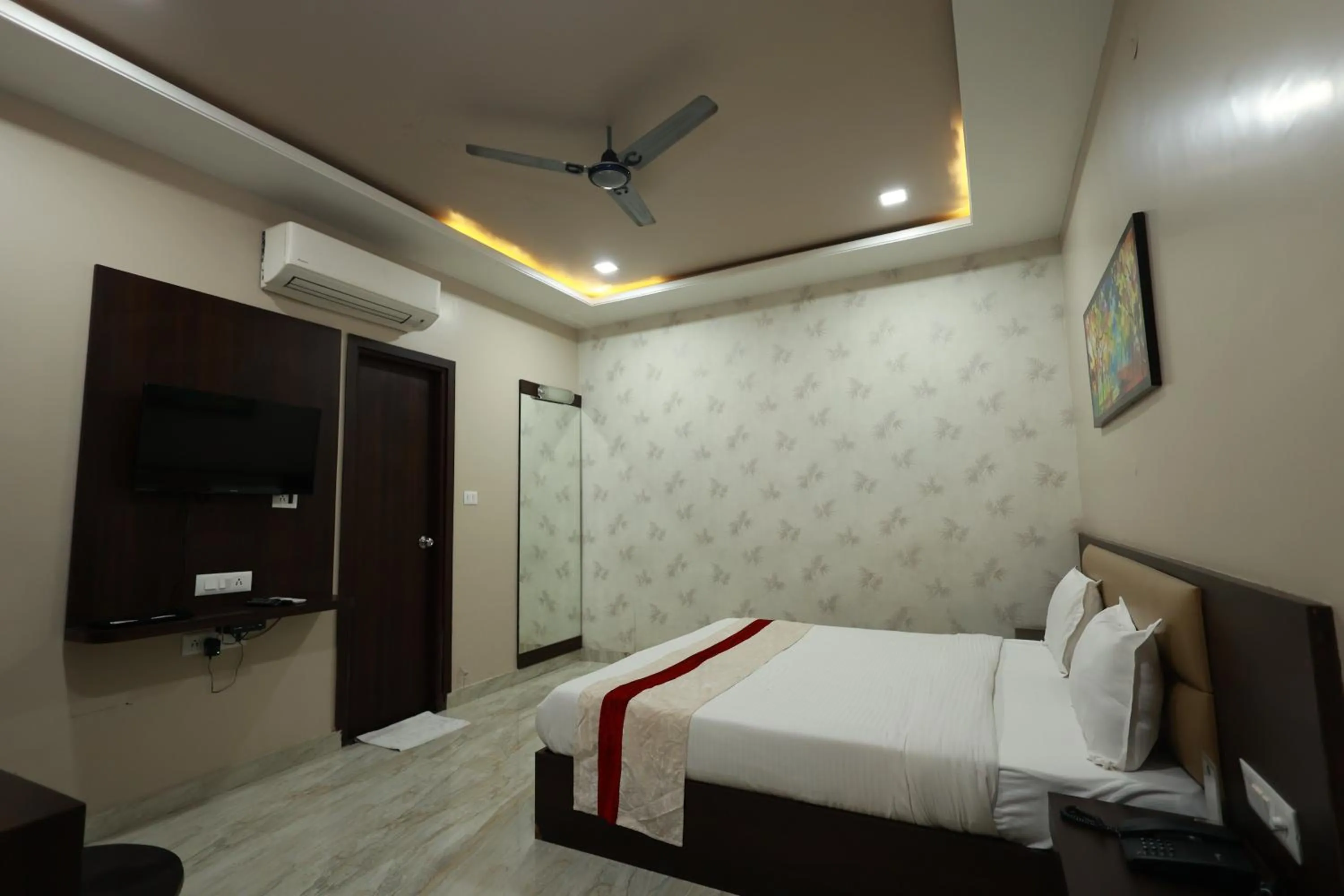 Photo of the whole room, Bed in Hotel Jai Harsh