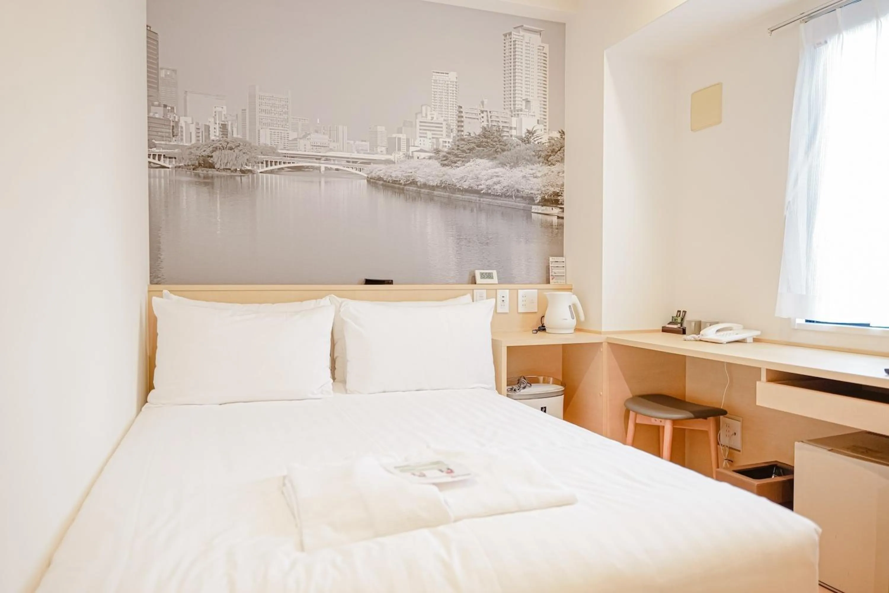 Bedroom, Bed in Travelodge Honmachi Osaka