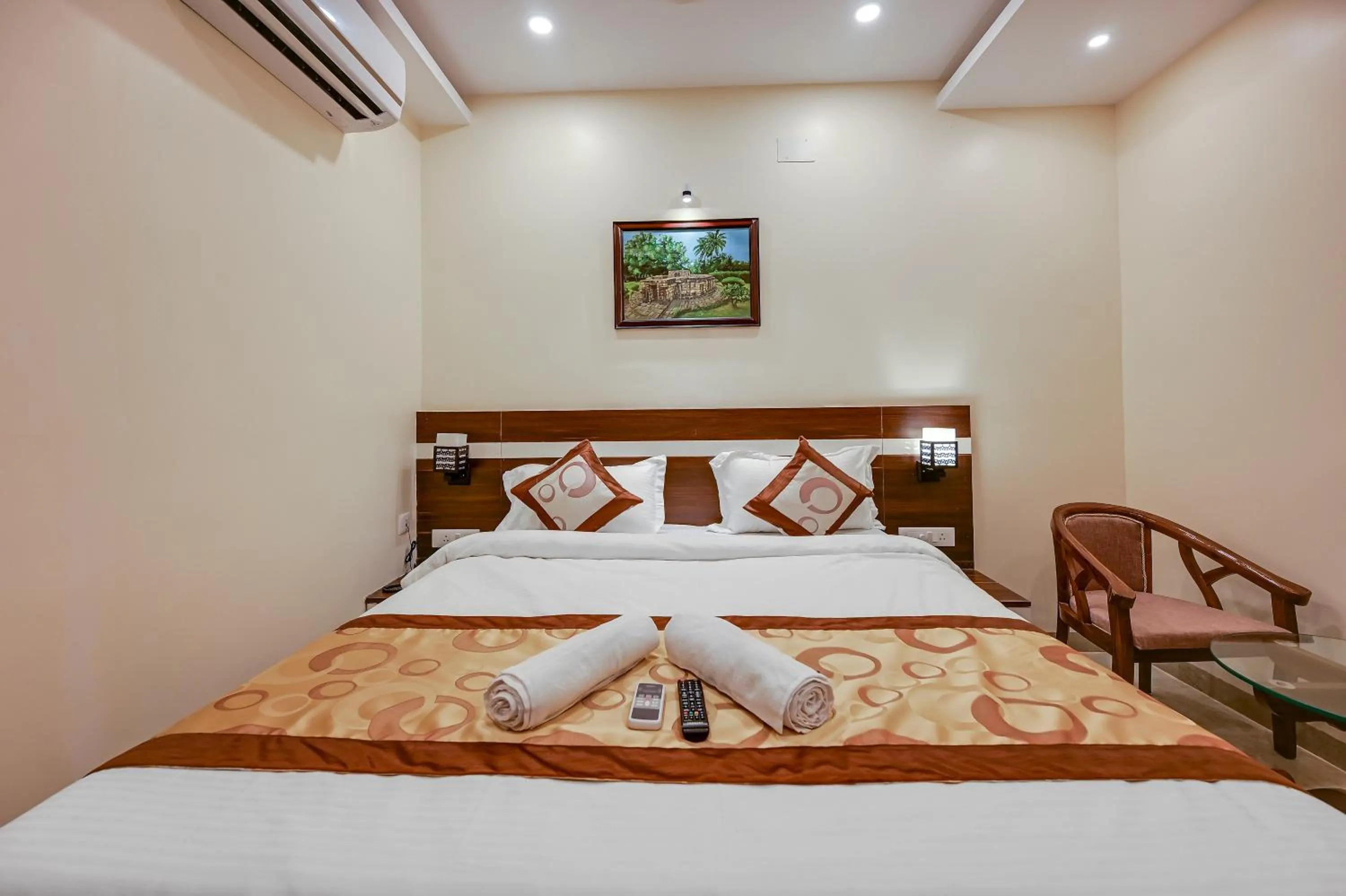 Bed in HOTEL SJ PRIDE