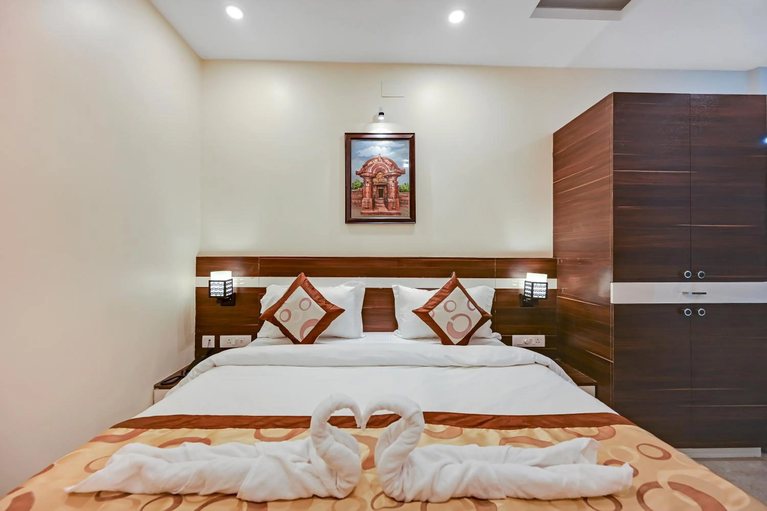 Bedroom, Bed in HOTEL SJ PRIDE