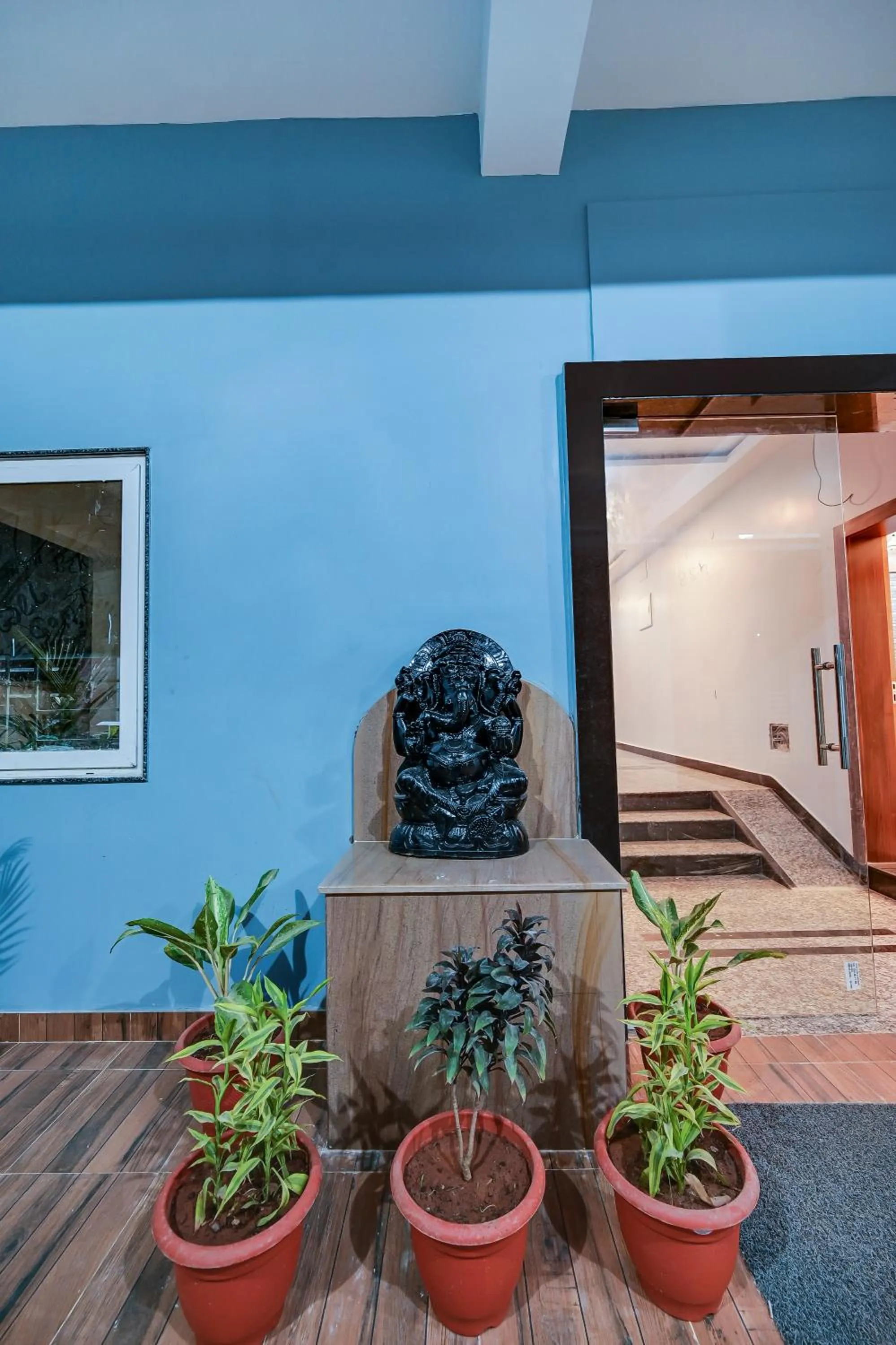 Facade/entrance in HOTEL SJ PRIDE