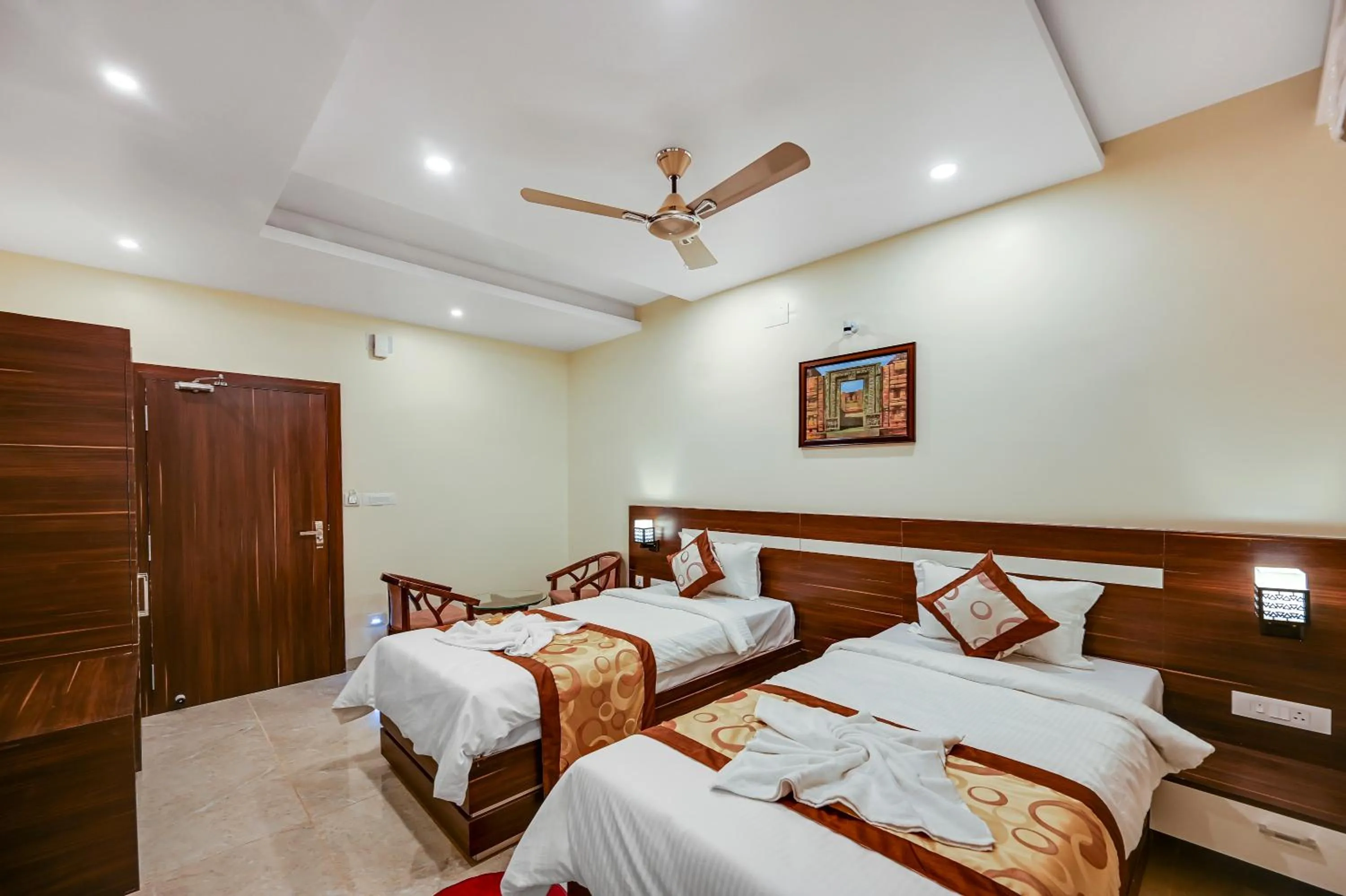 Bedroom, Bed in HOTEL SJ PRIDE