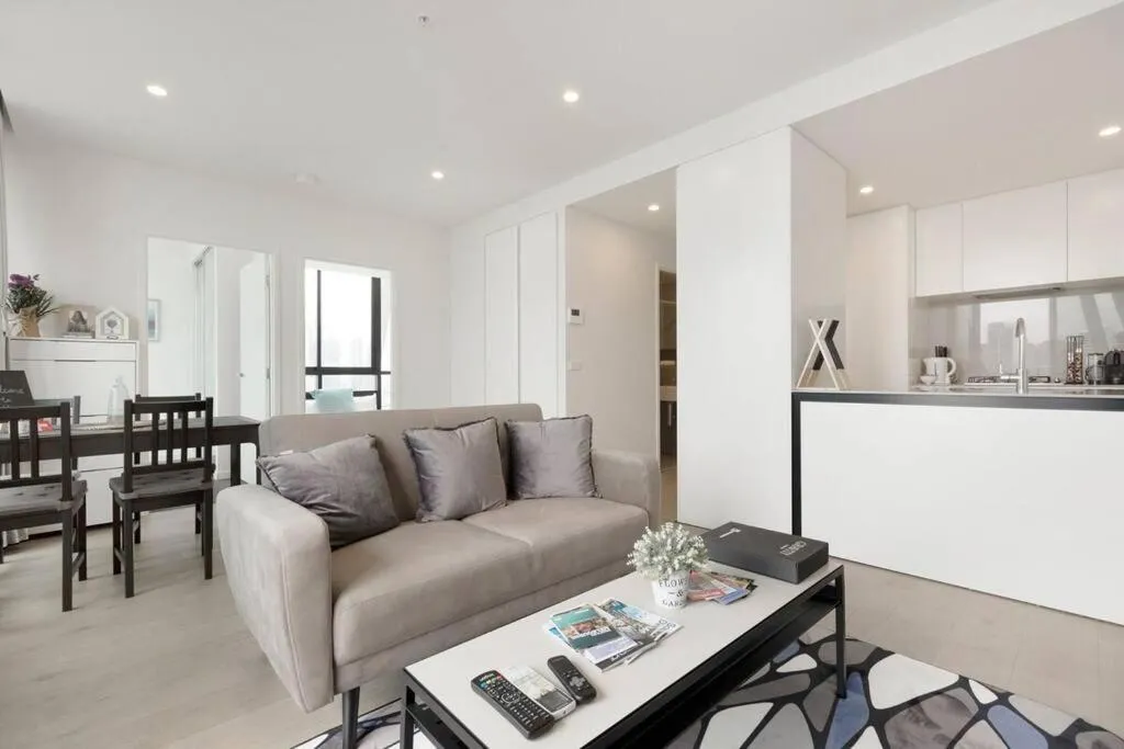 Modern 2 Beds Apartment with Amazing City View