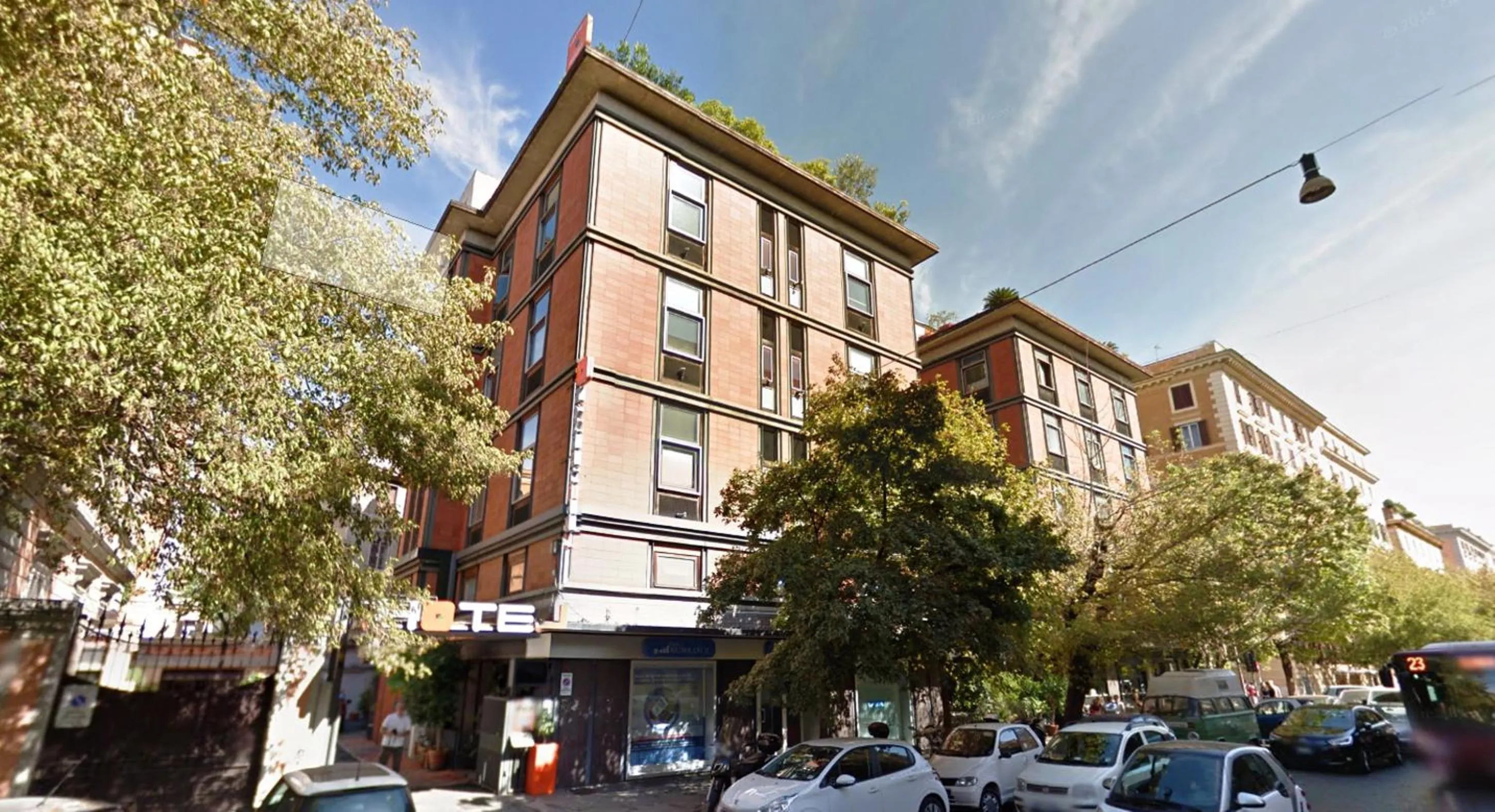 Facade/entrance in Orange Hotel