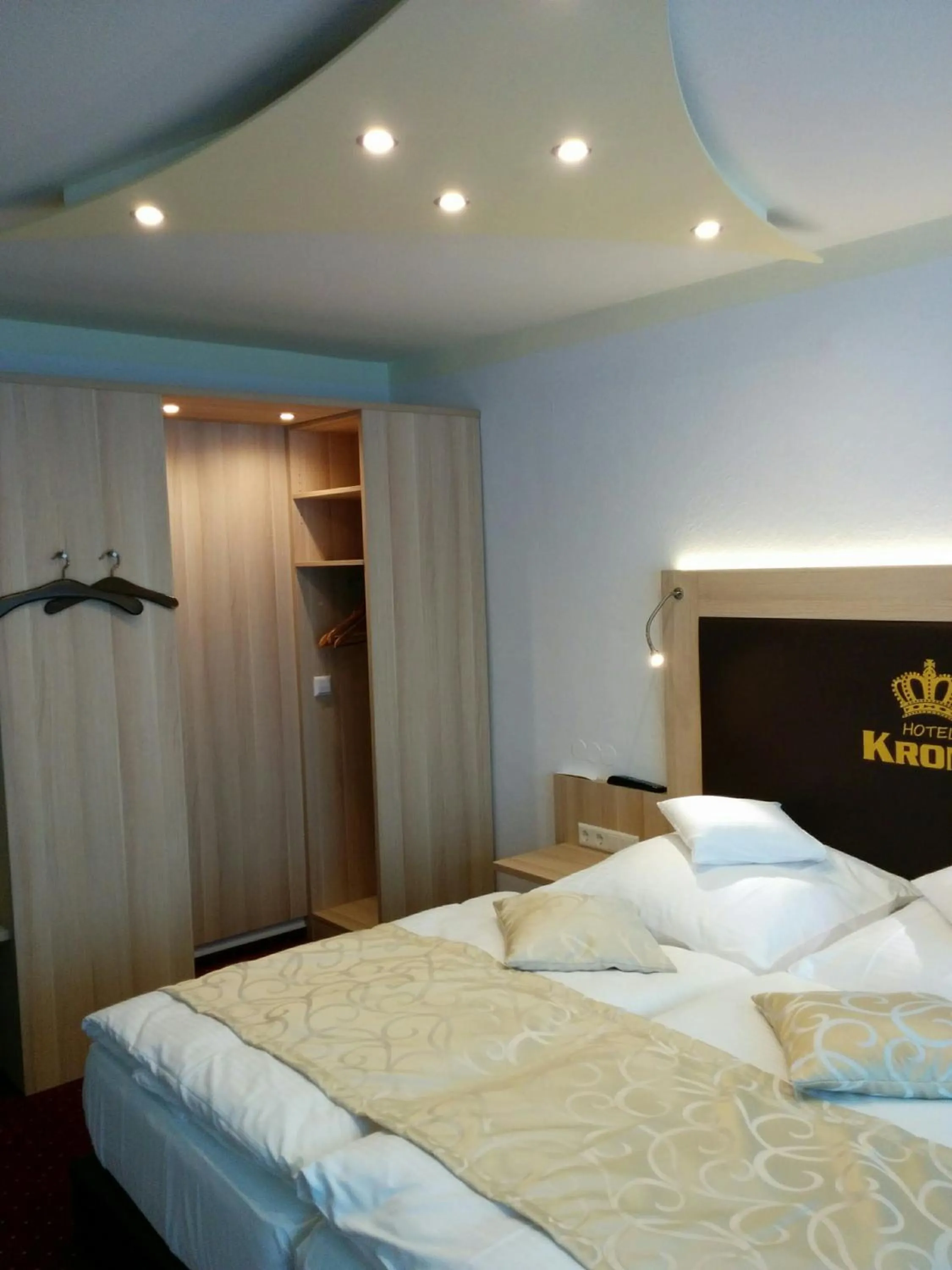 Photo of the whole room, Bed in Wellness Hotel Garni Krone