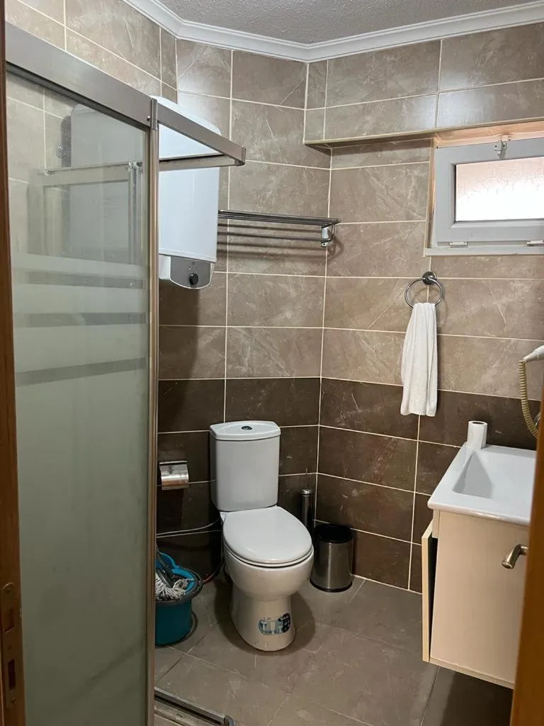 Bathroom in çırpan apart otel