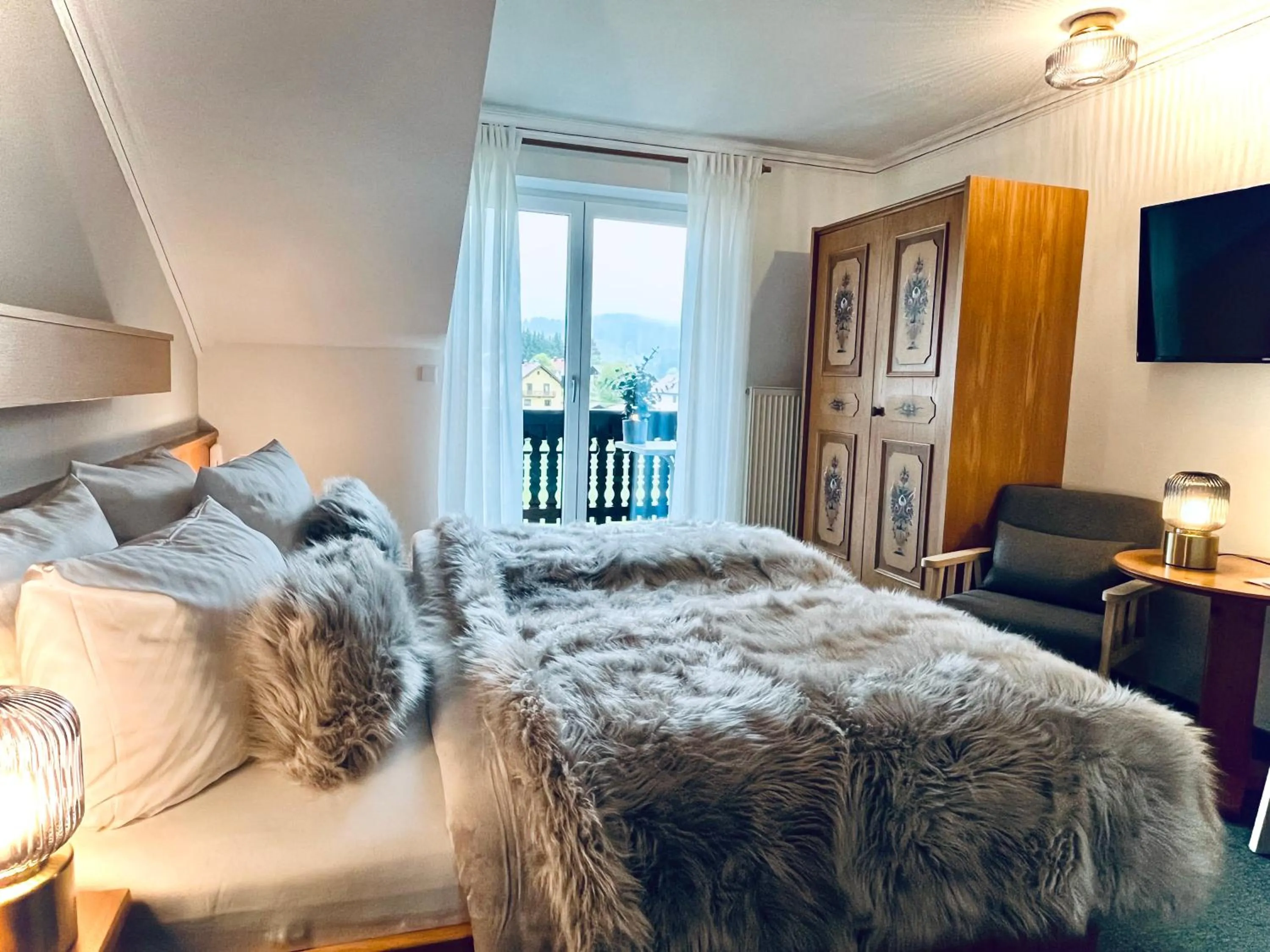 Photo of the whole room, Bed in Hotel Sonnenhof 3-Sterne-Superior