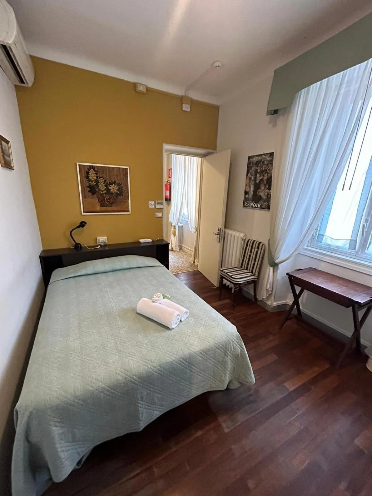 Bed in Hotel Morandi