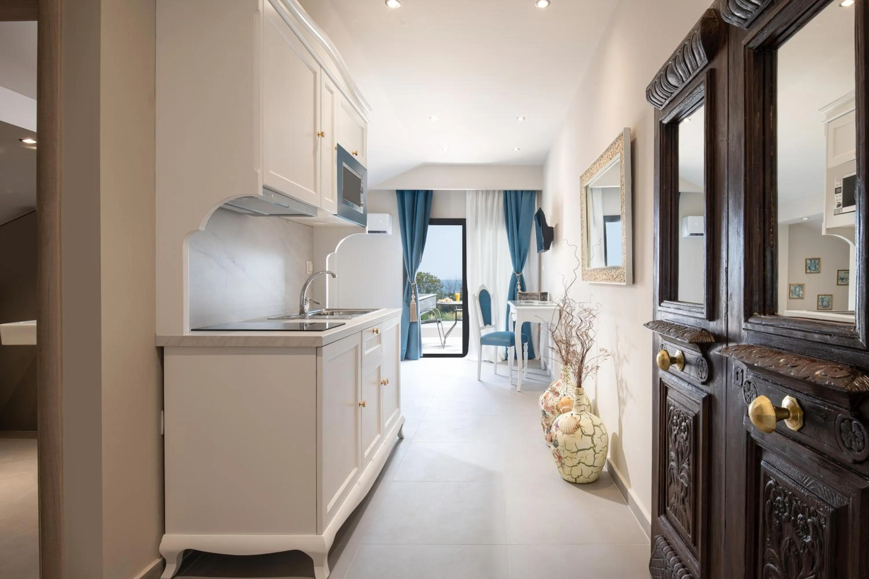 Photo of the whole room in Mykoniatika Villas