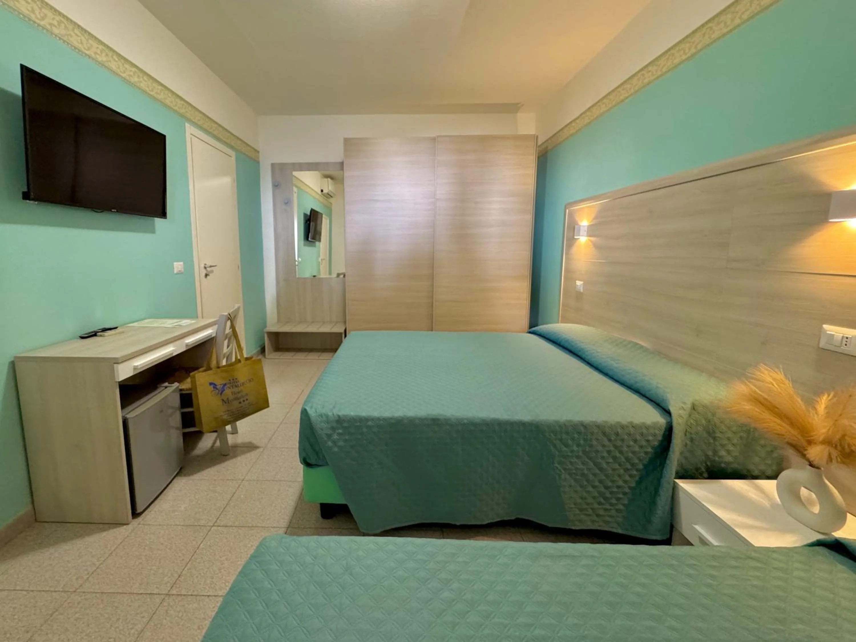 Bedroom, Bed in Hotel Monna Lisa