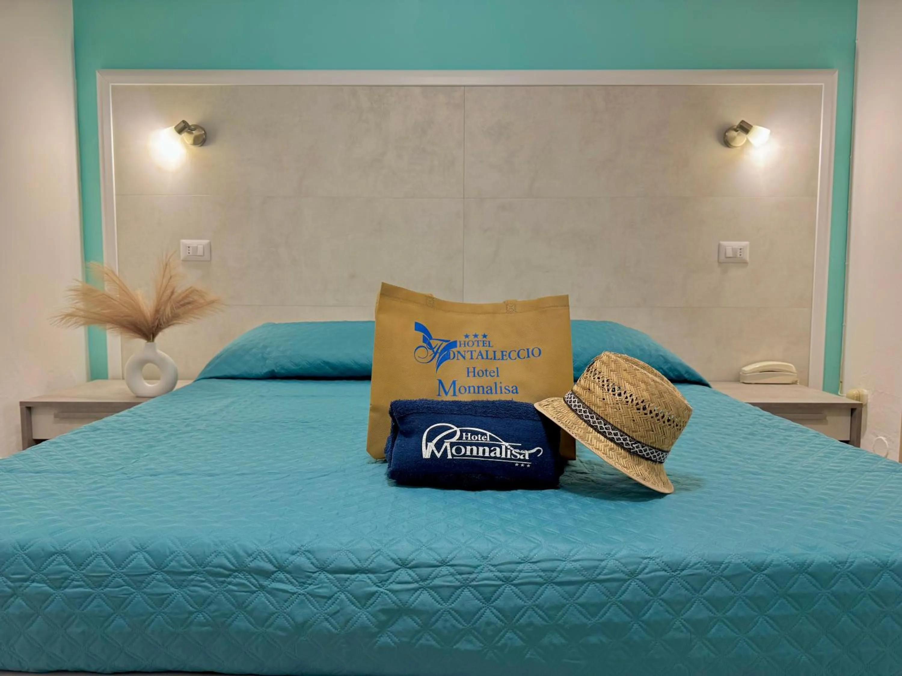 Bedroom, Bed in Hotel Monna Lisa