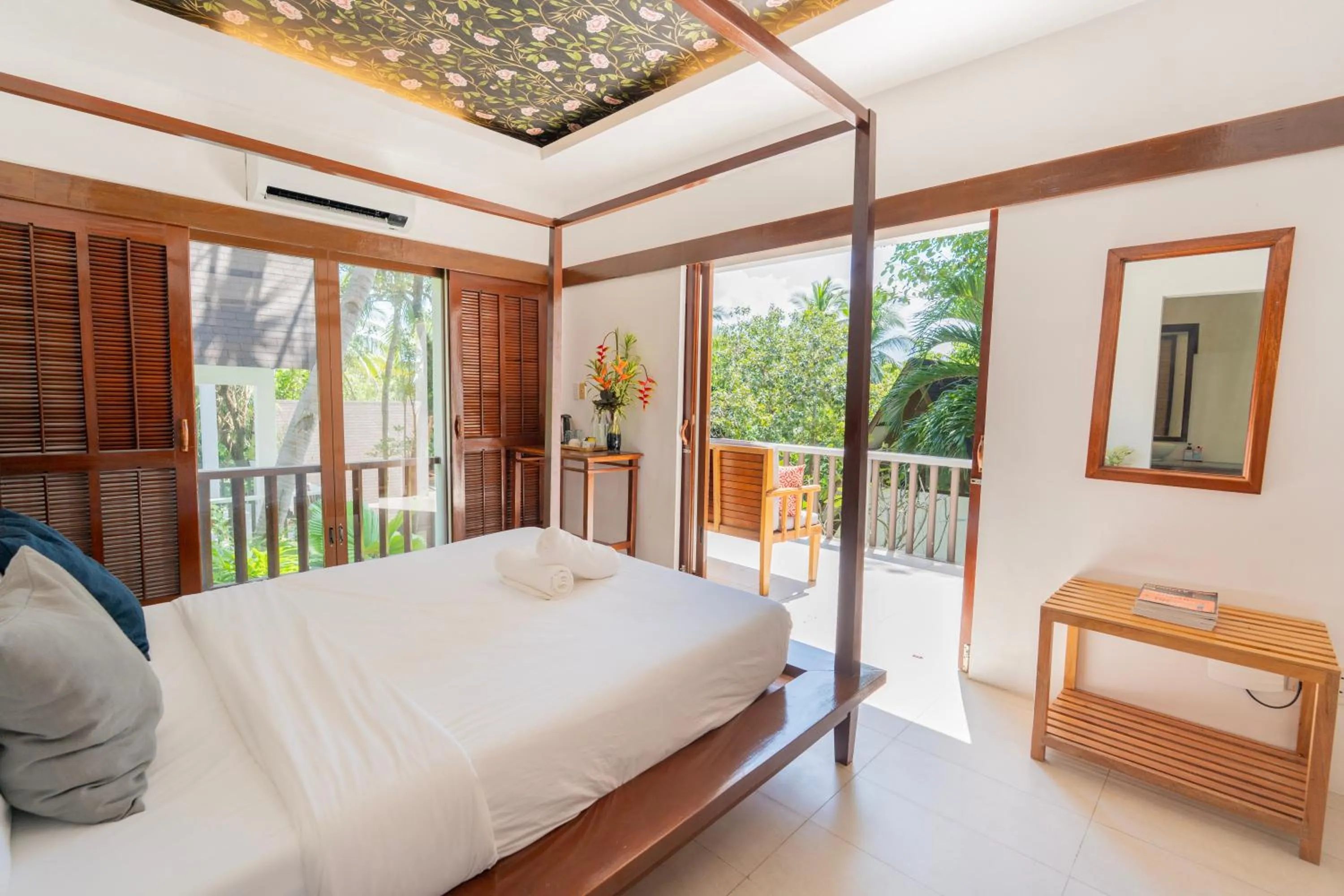 Bed in Casalay Boutique Villas & Dive