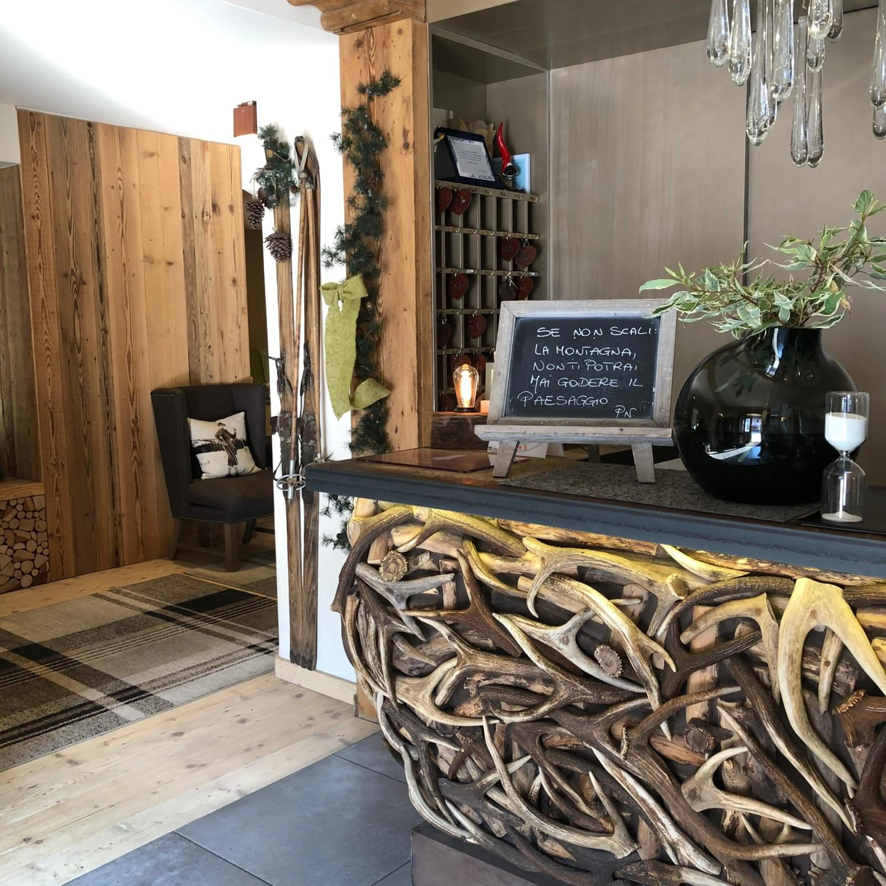 Lobby or reception in Hotel Vecchia Stazione Mountain Elegance