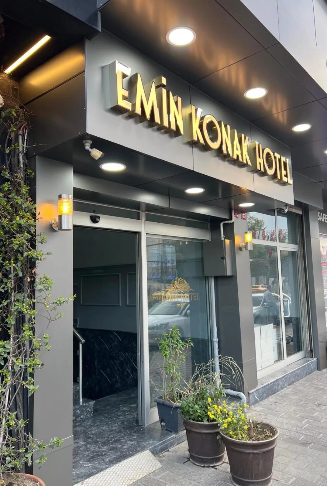 Facade/entrance in Emin Konak Hotel