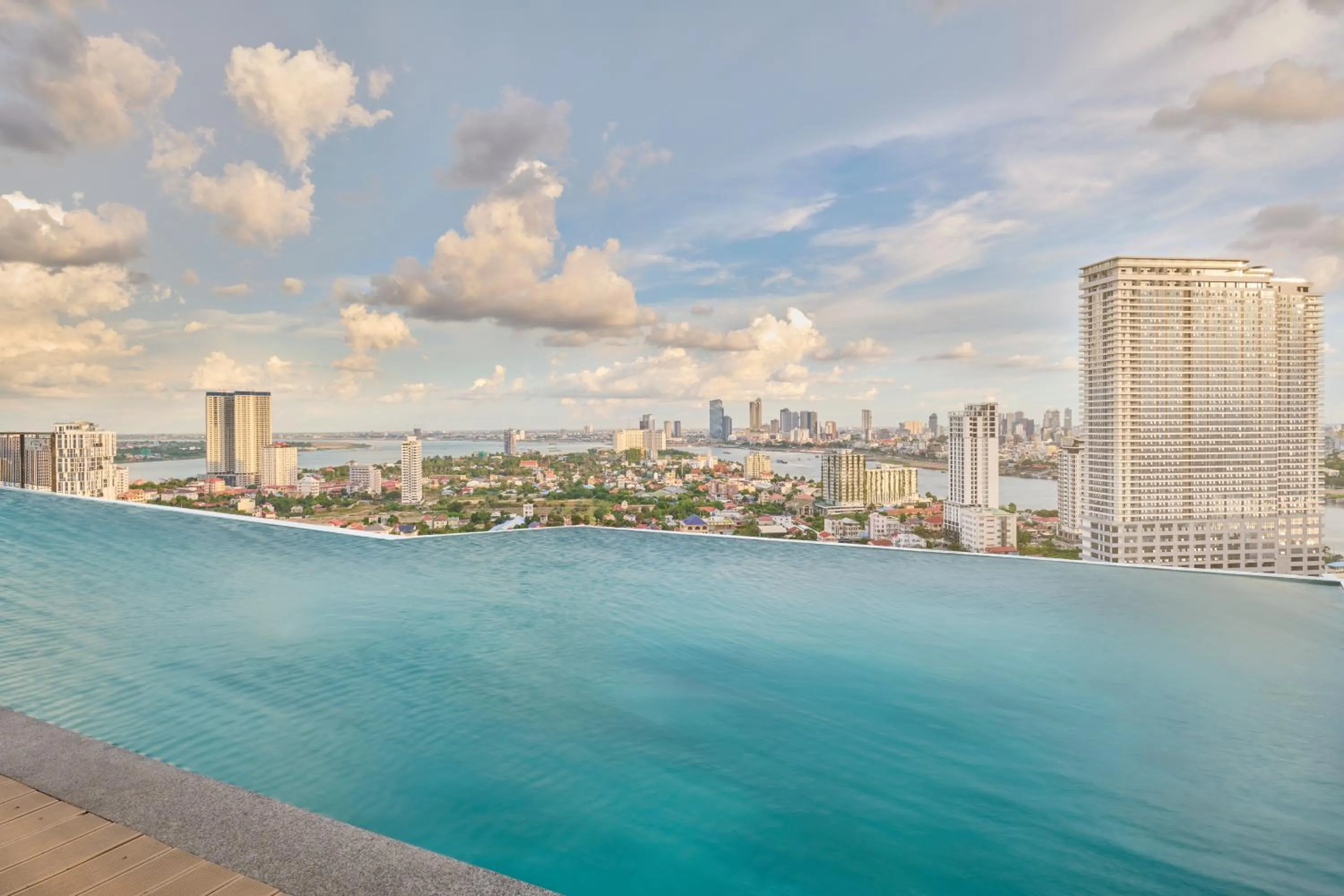 Swimming pool in The Peninsula Phnom Penh
