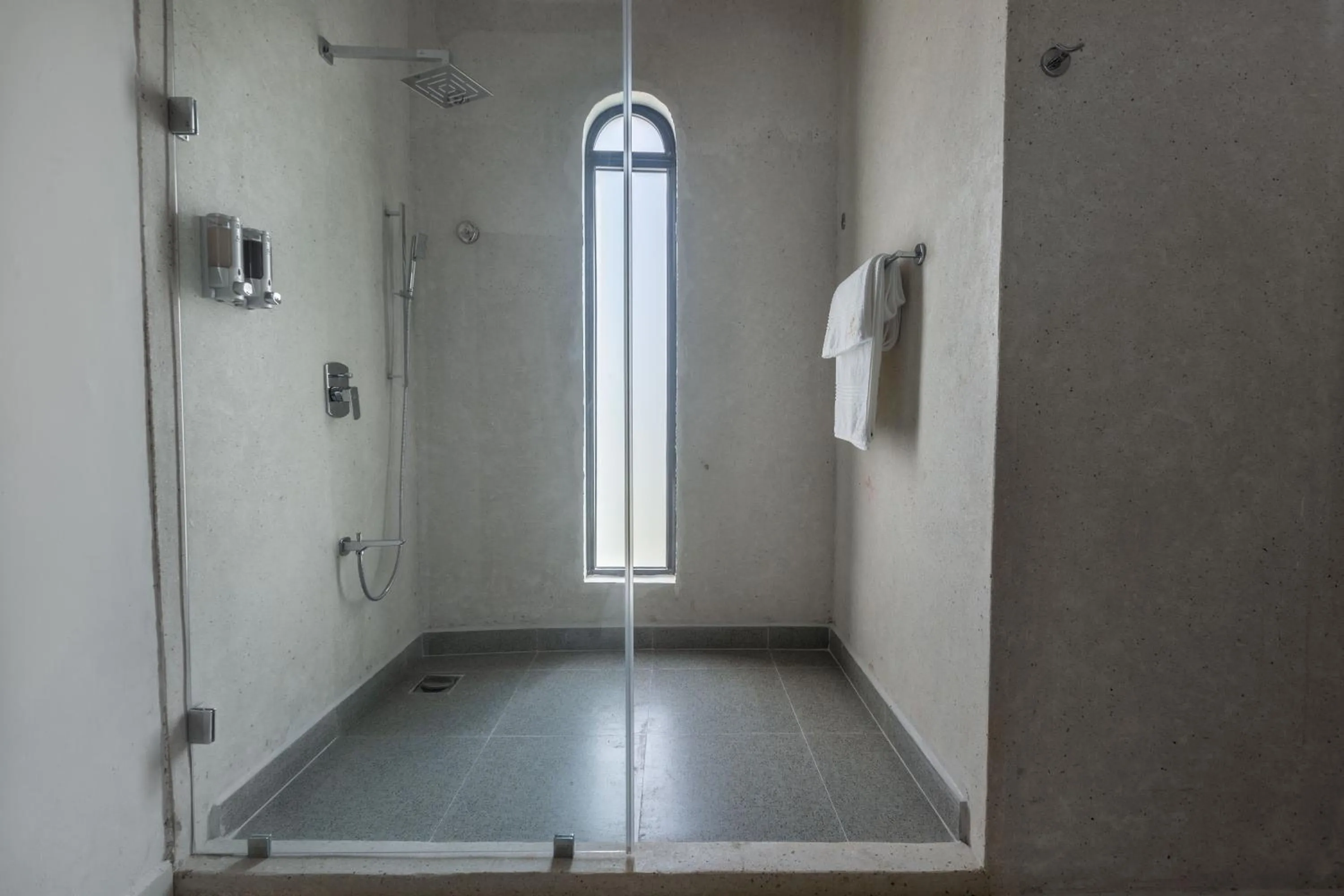 Shower in Aya Sophia Villa Garden Hotel