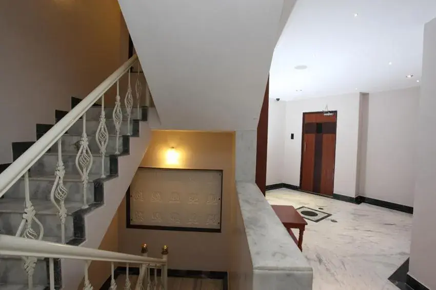 Lobby or reception in Hotel Dayal Lobby or reception in Hotel Dayal