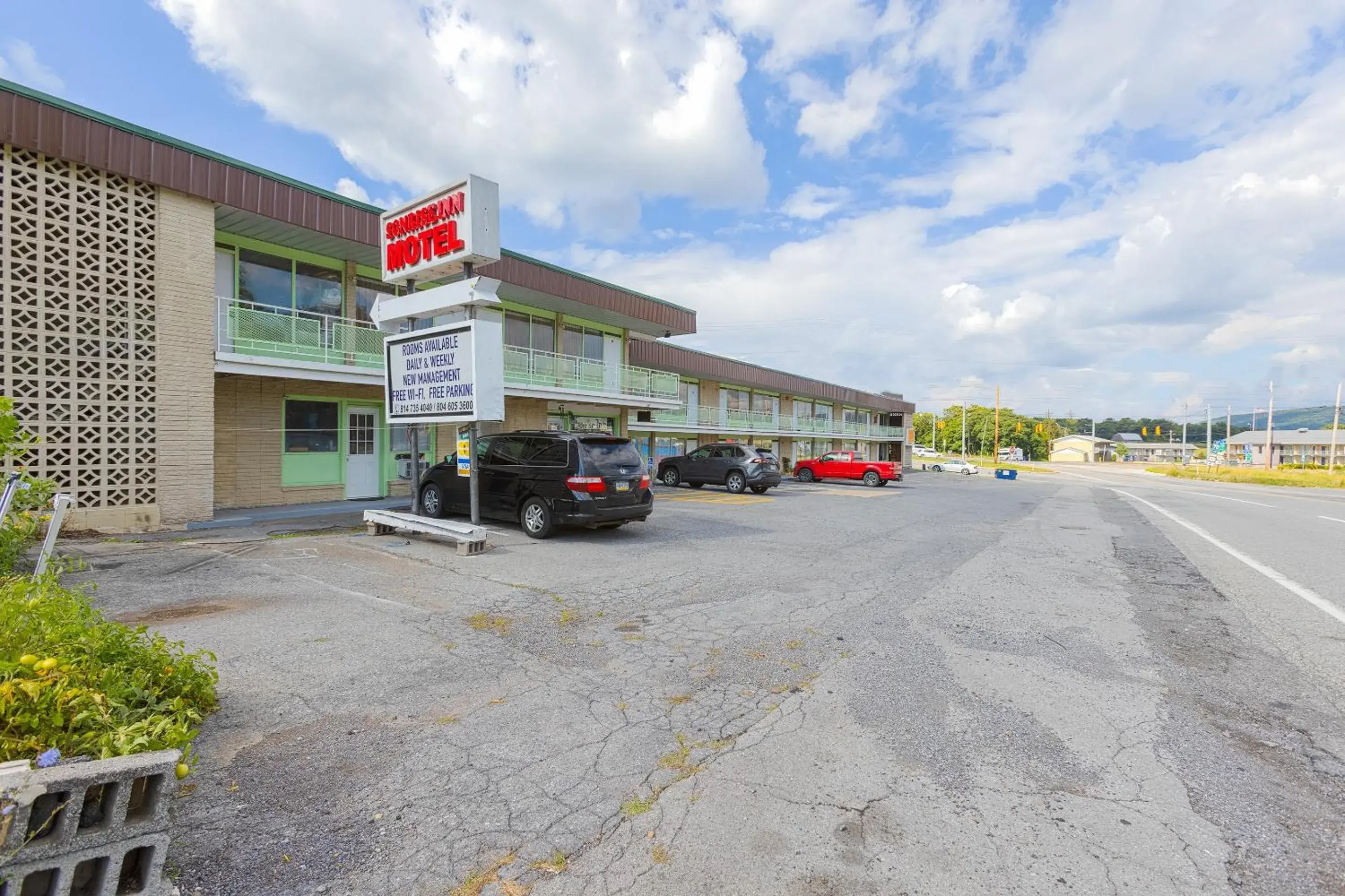 Sonrise Inn Lincoln Hwy By OYO Sonrise Inn Lincoln Hwy By OYO