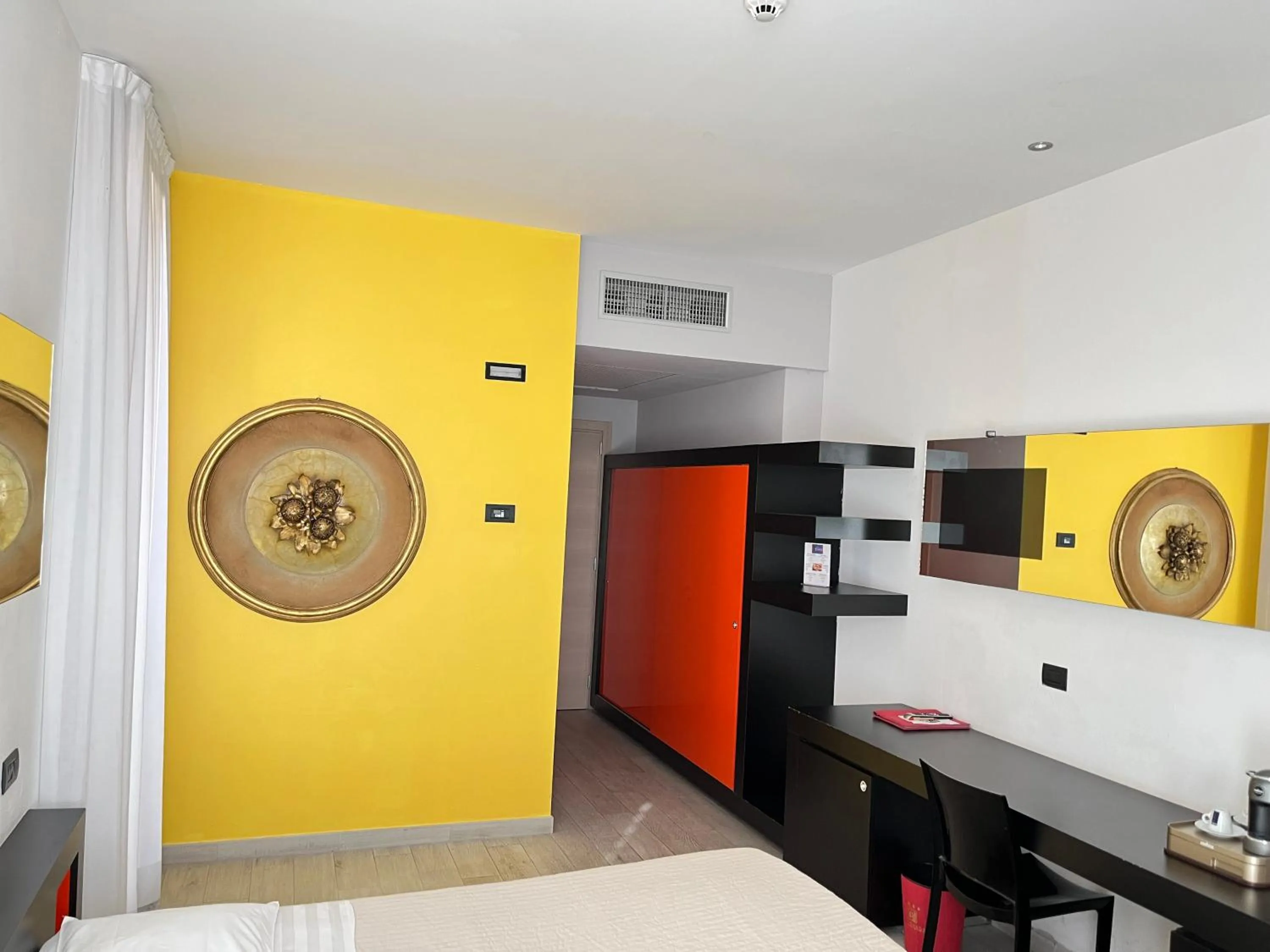 Kitchen or kitchenette in Blue Shades Hotel