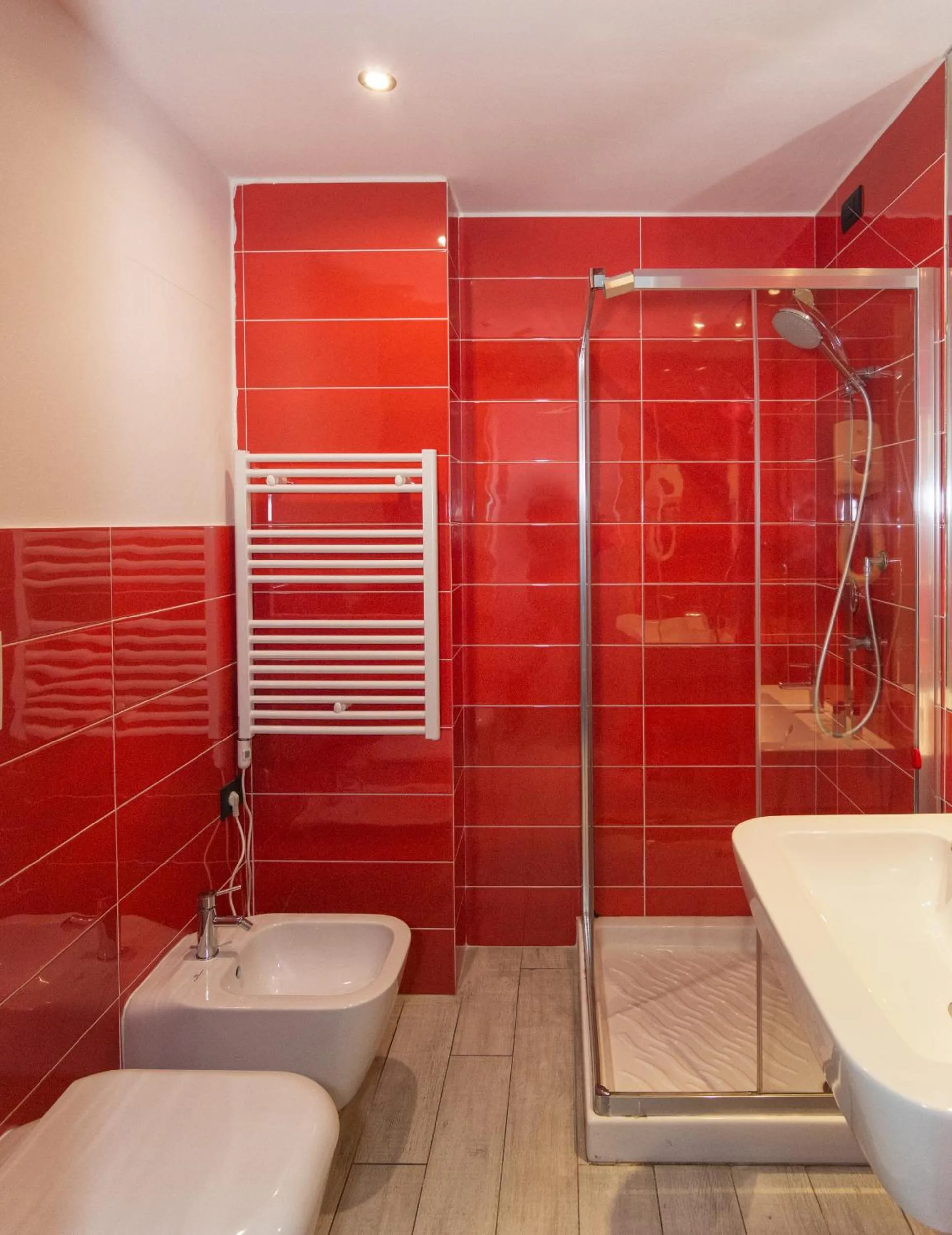 Shower in Blue Shades Hotel