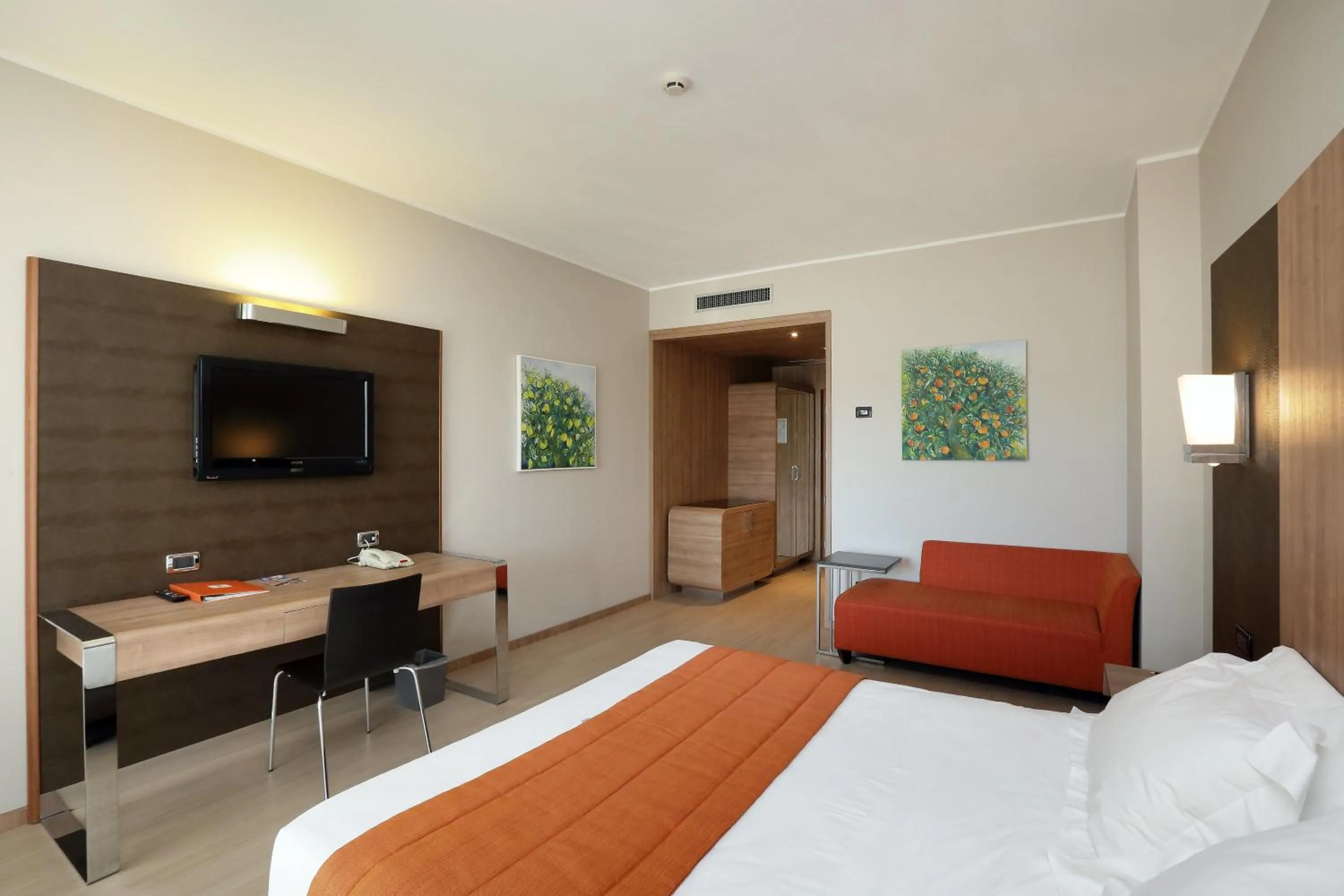 Decorative detail, Bed in THotel Lamezia