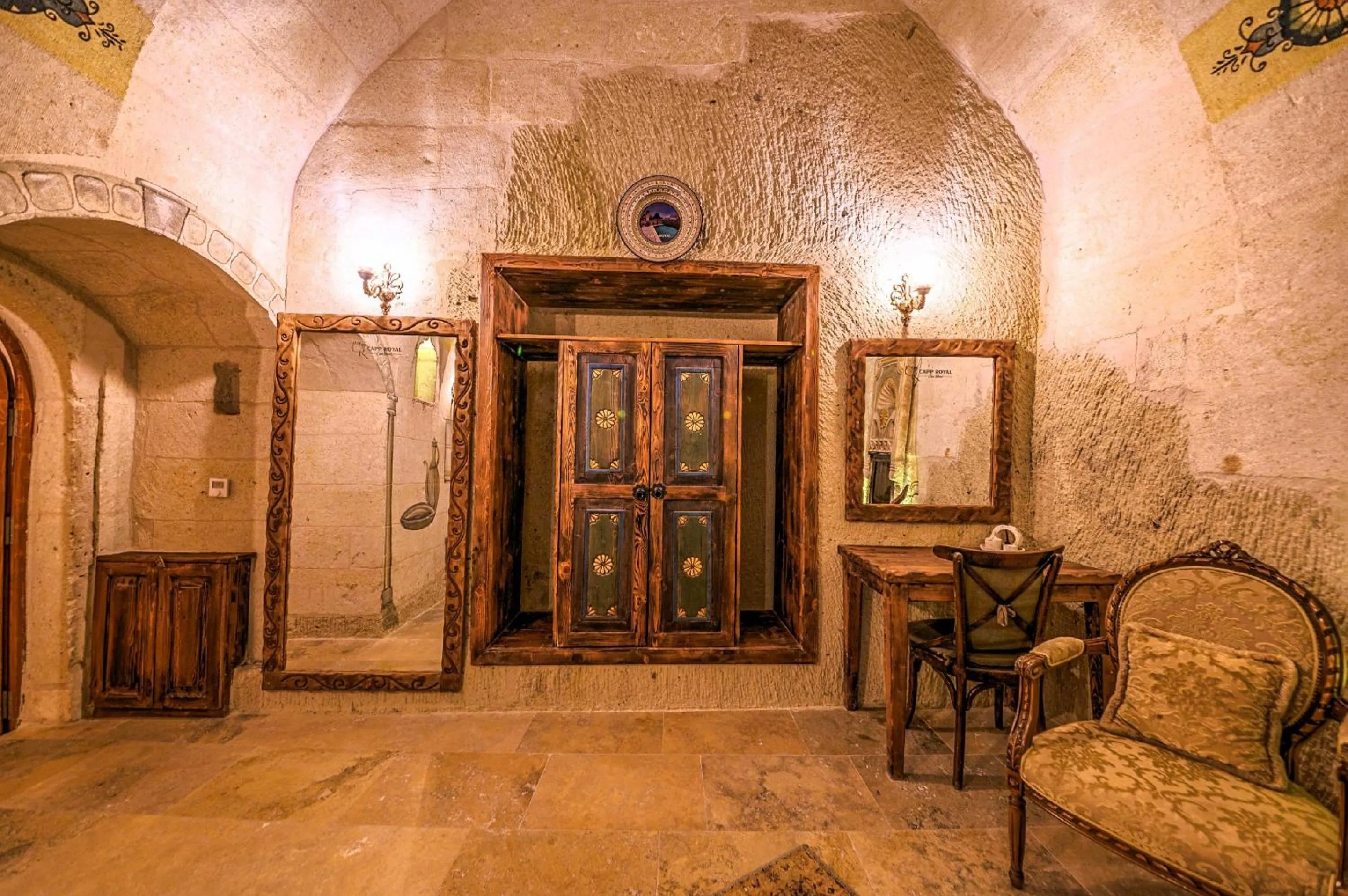 Seating area in Capp Royal Cave HOTEL