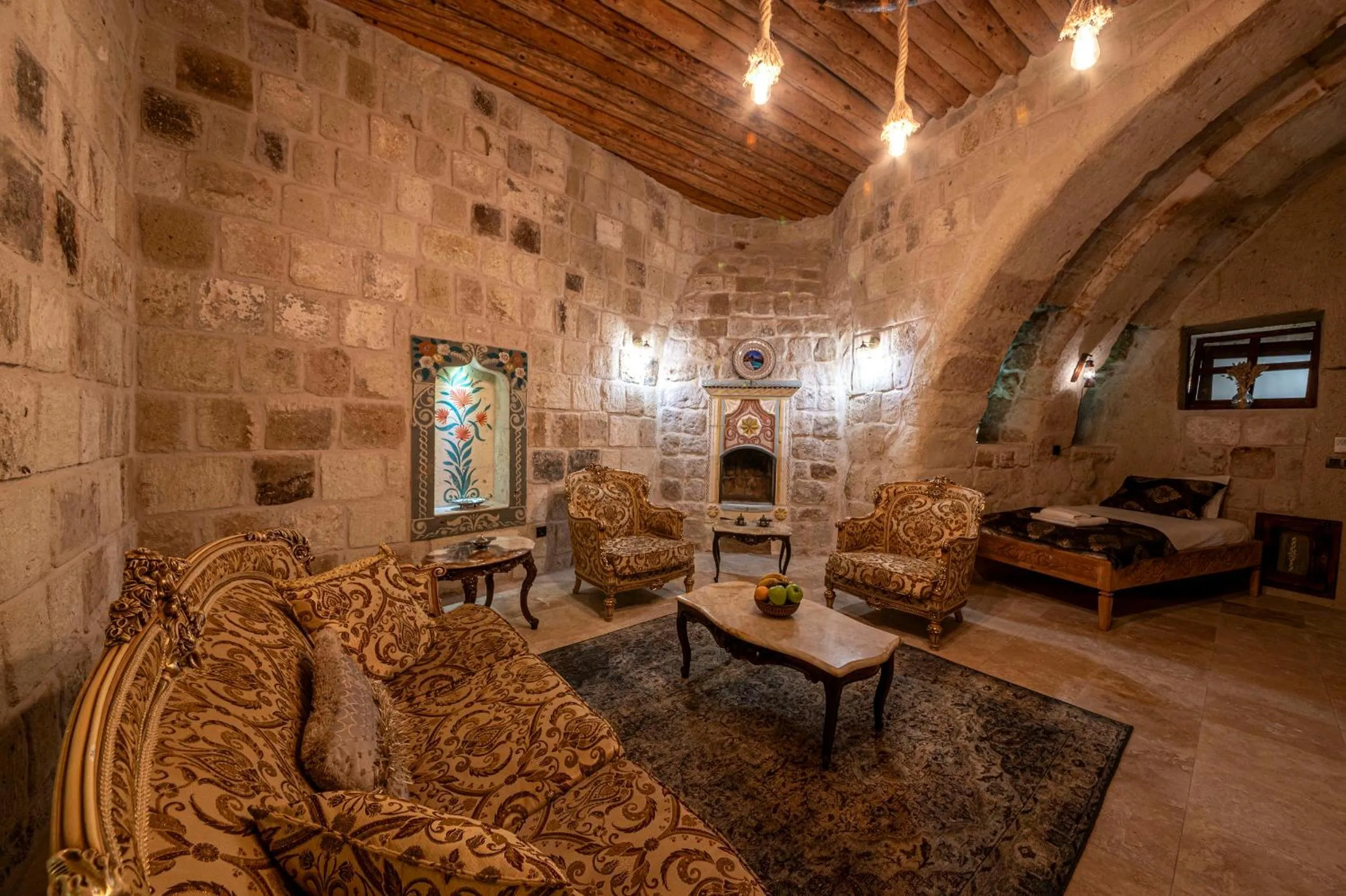 Living room in Capp Royal Cave HOTEL