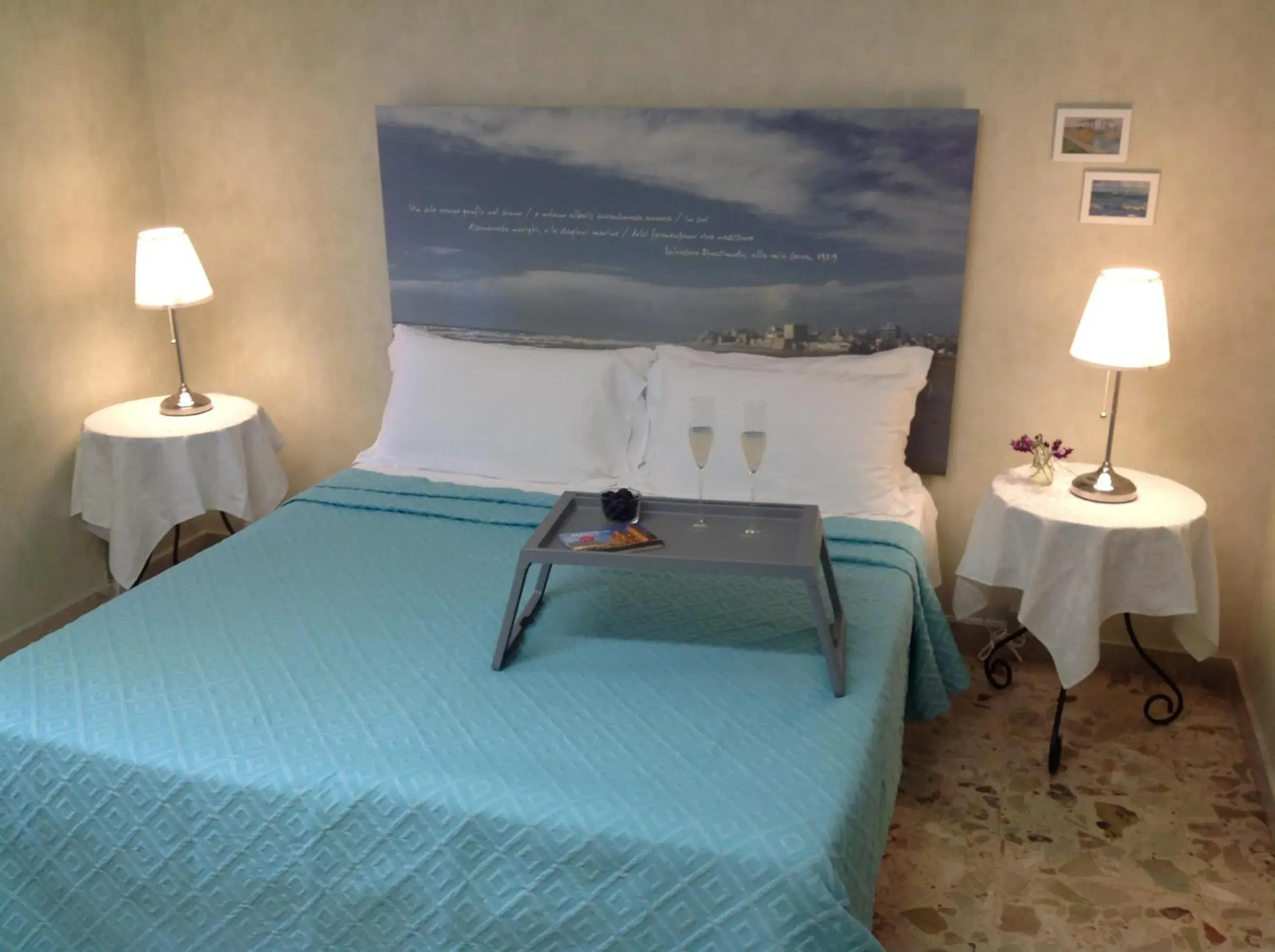 Photo of the whole room, Bed in Mare Nostrum Petit Hôtel