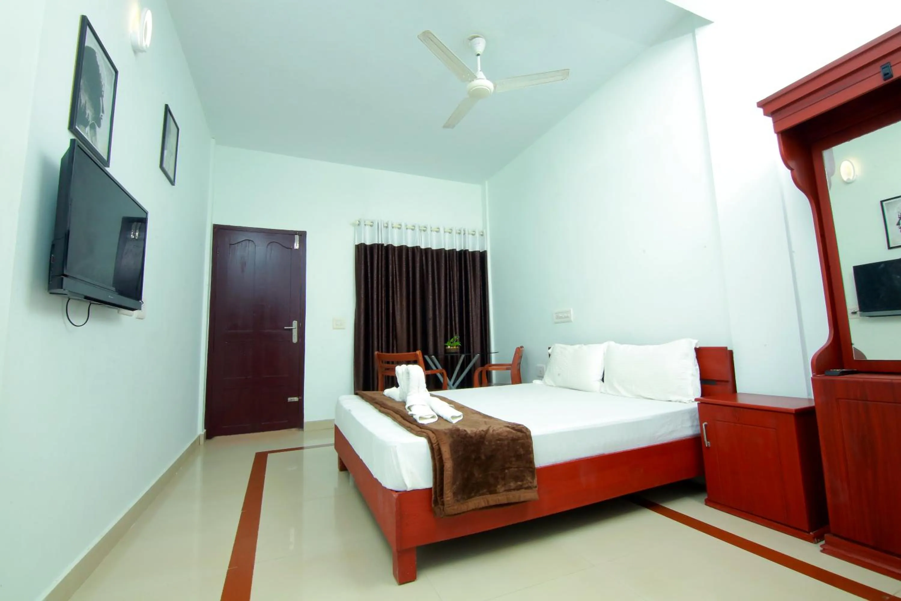 Bedroom, Bed in Shalom Beach Residency