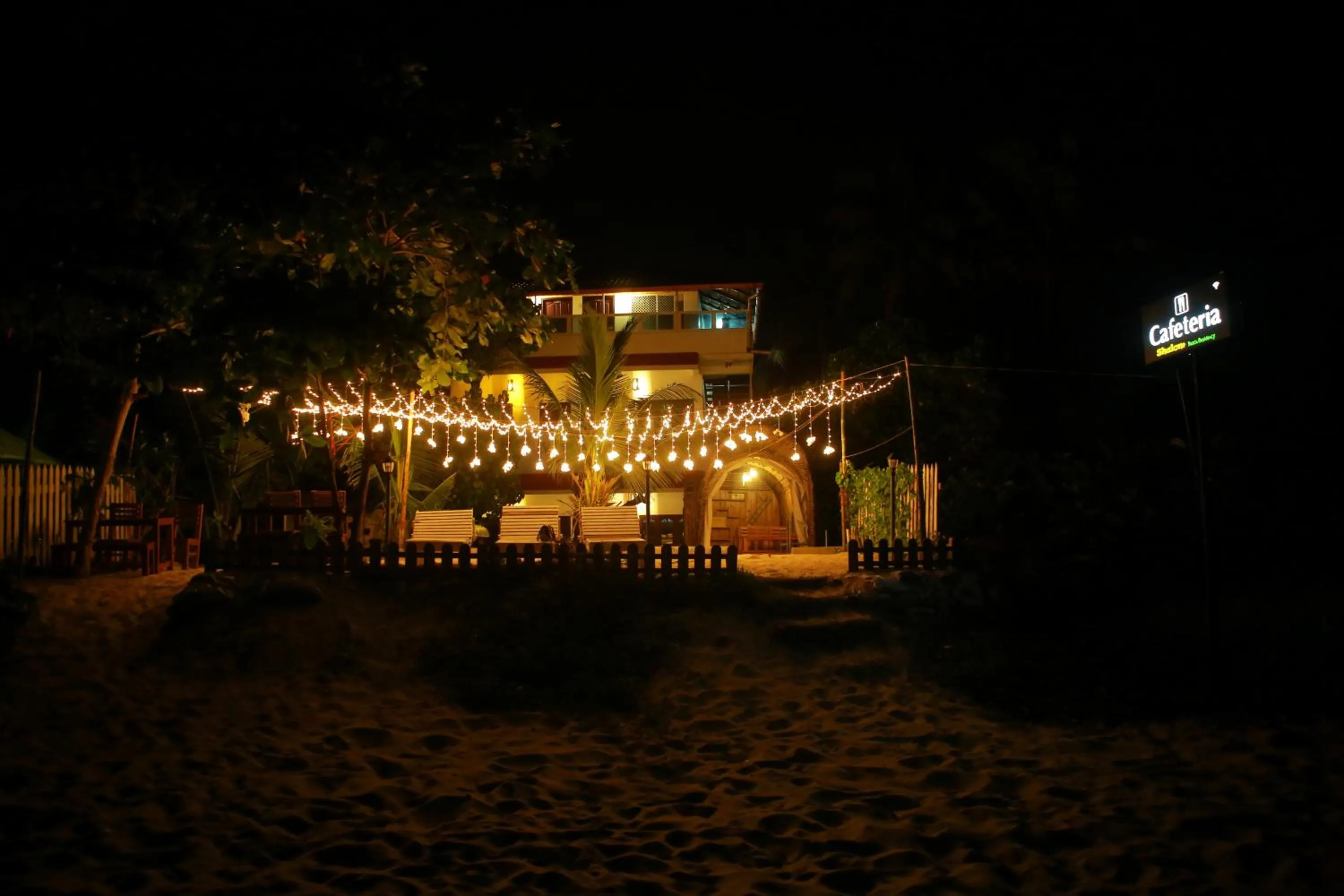Facade/entrance in Shalom Beach Residency