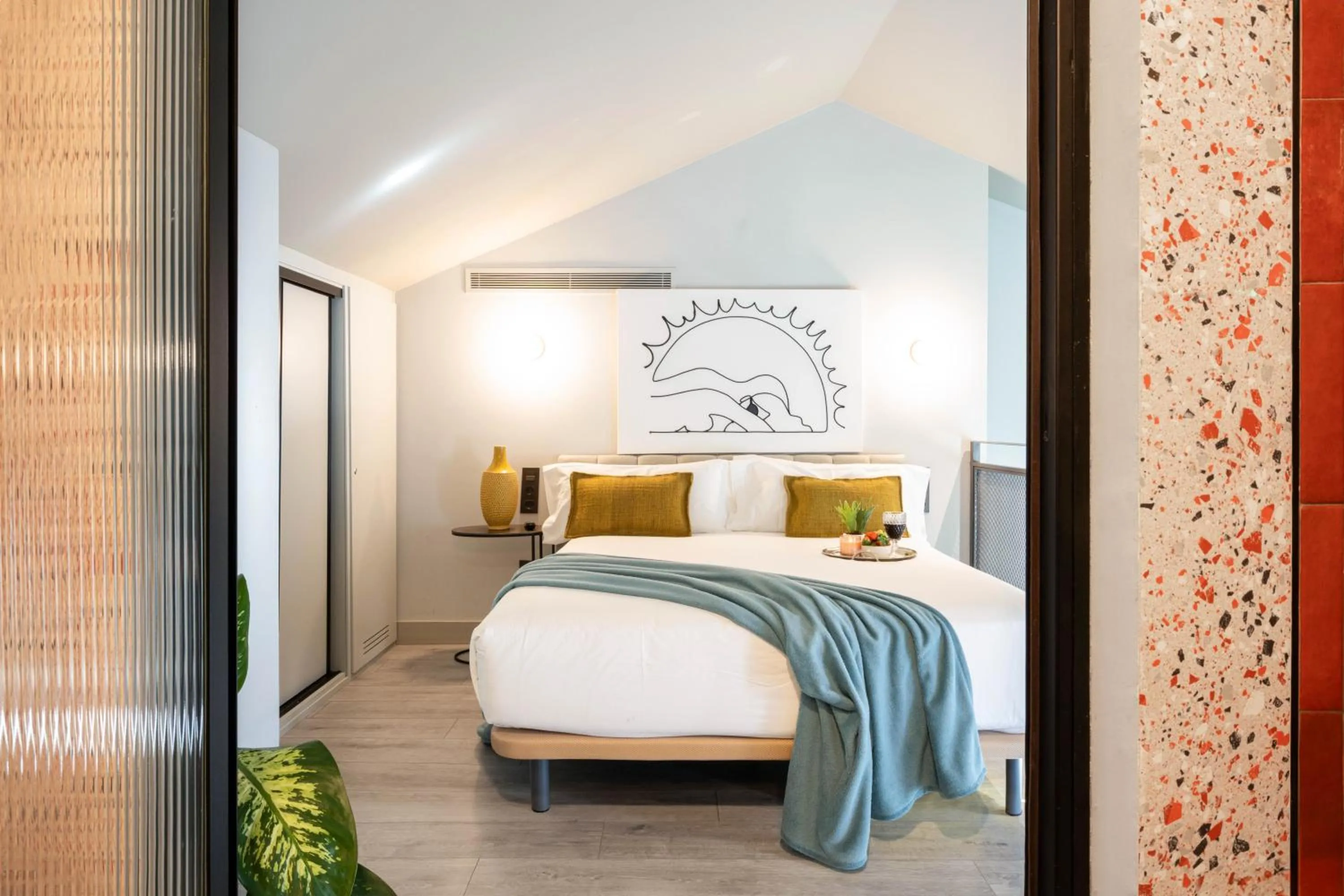 Bedroom, Bed in Coeo Parras Design Apartments