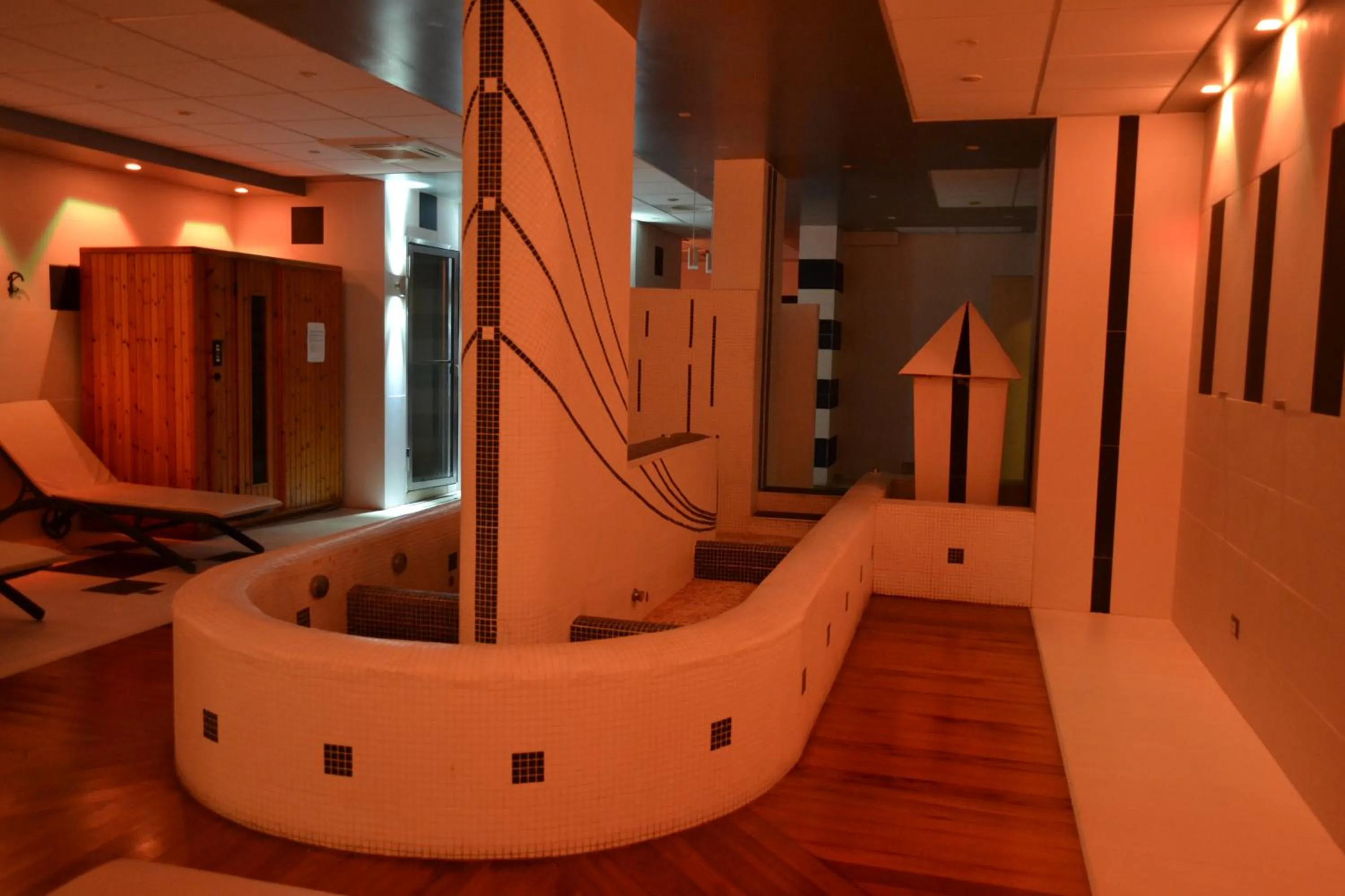 Spa and wellness centre/facilities in Marina Palace Hotel & Congress Hall