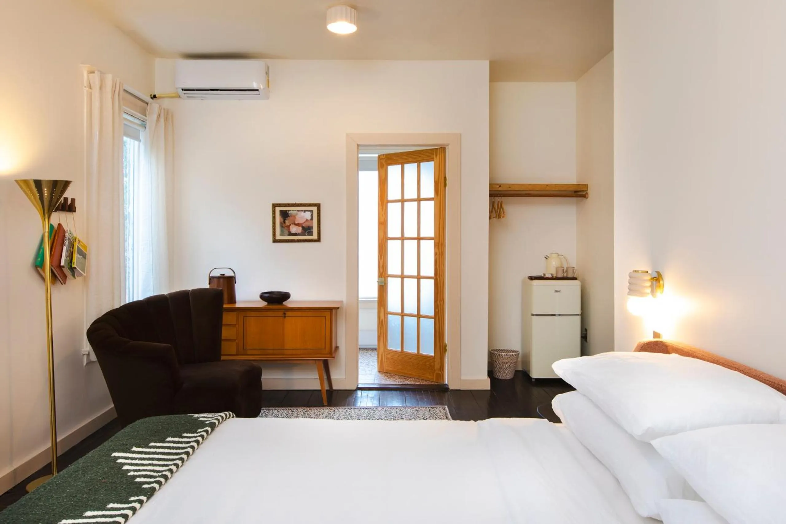 Bedroom, Bed in Eastwind Hotel Lake Placid