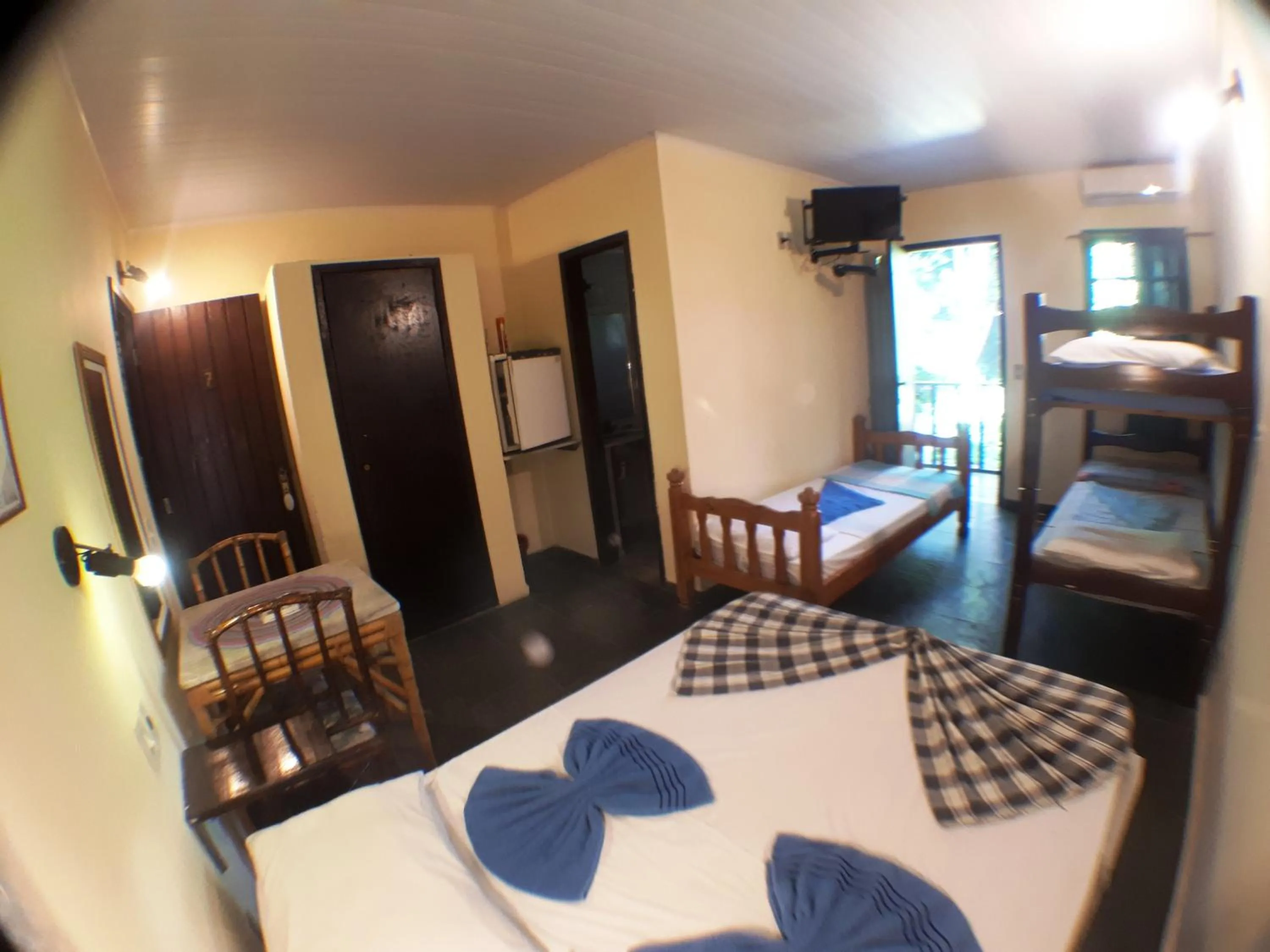 Photo of the whole room, Bed in Pousada Alicia