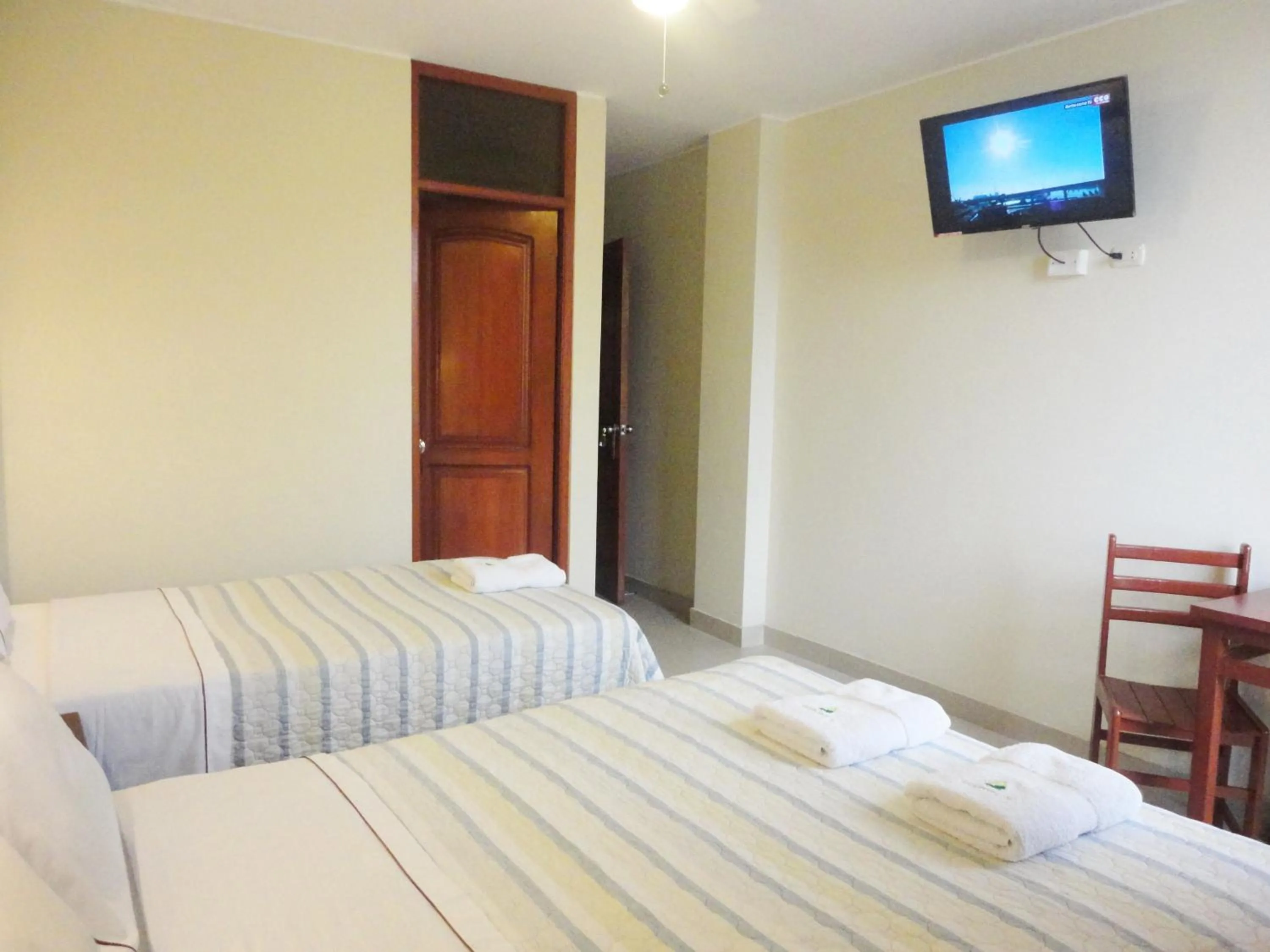 Bed in Hotel Torontel