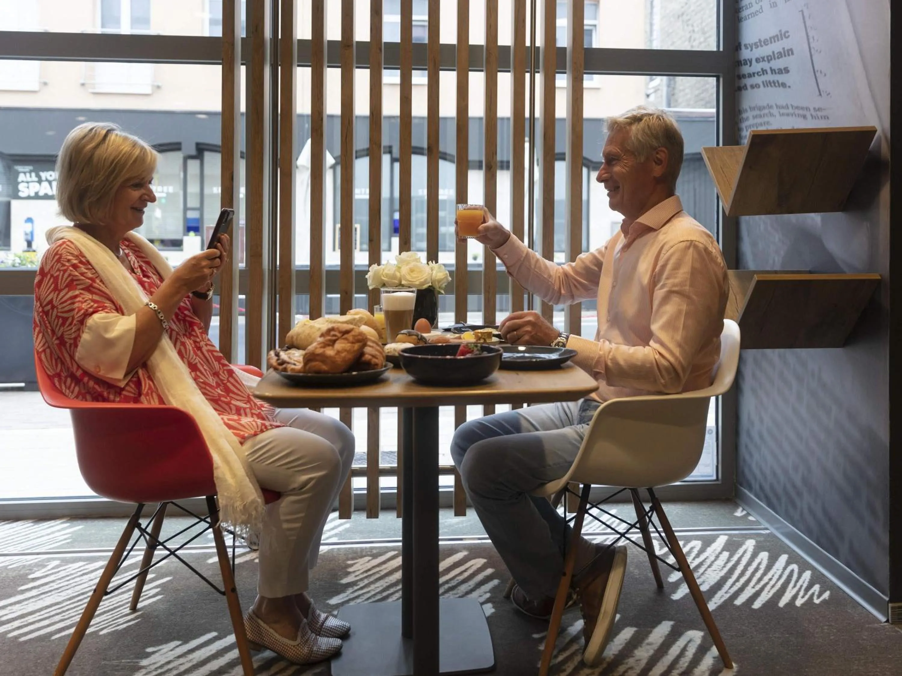 Restaurant/places to eat in ibis De Panne