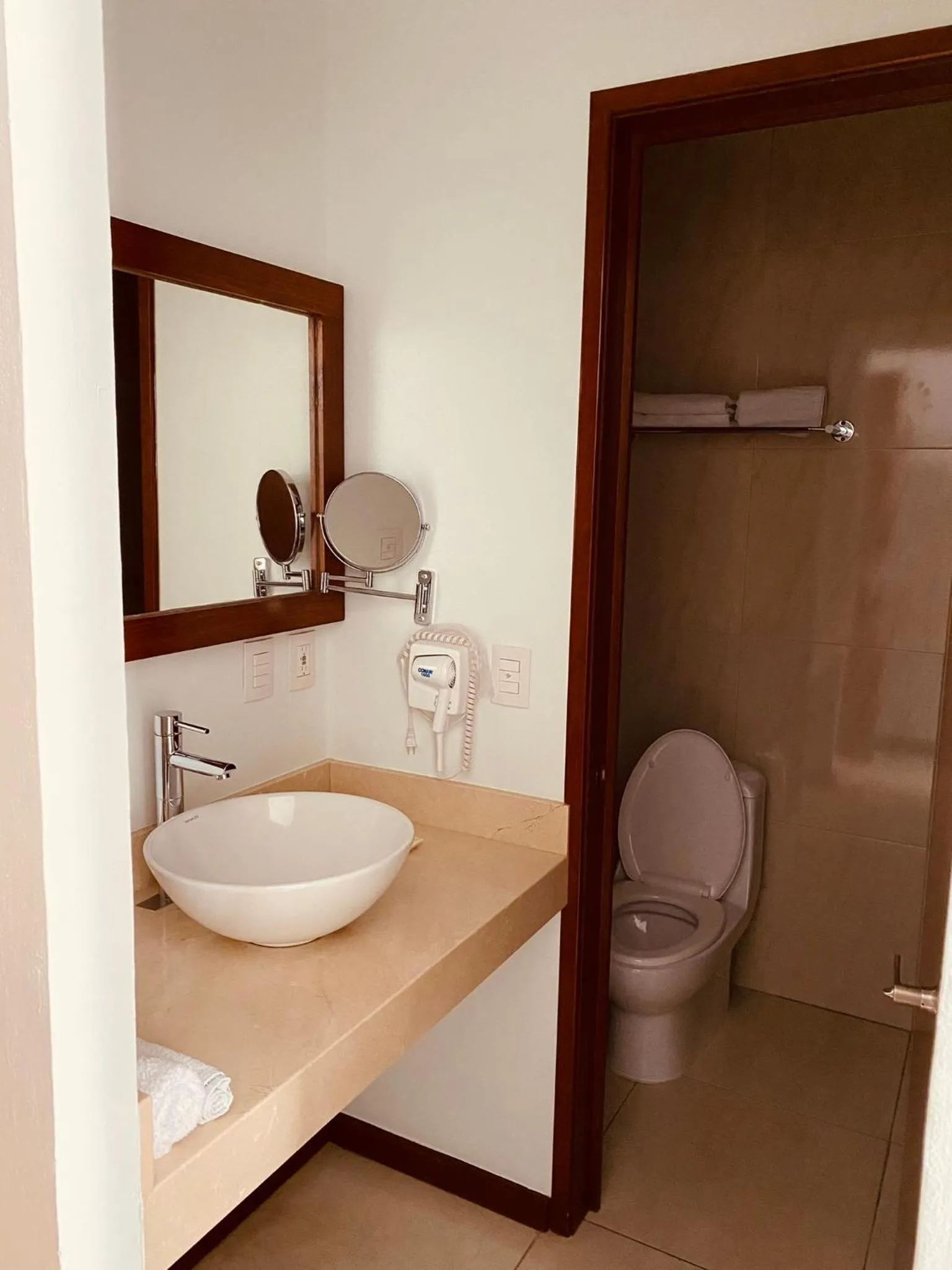 Bathroom in San Francisco Hotel Boutique