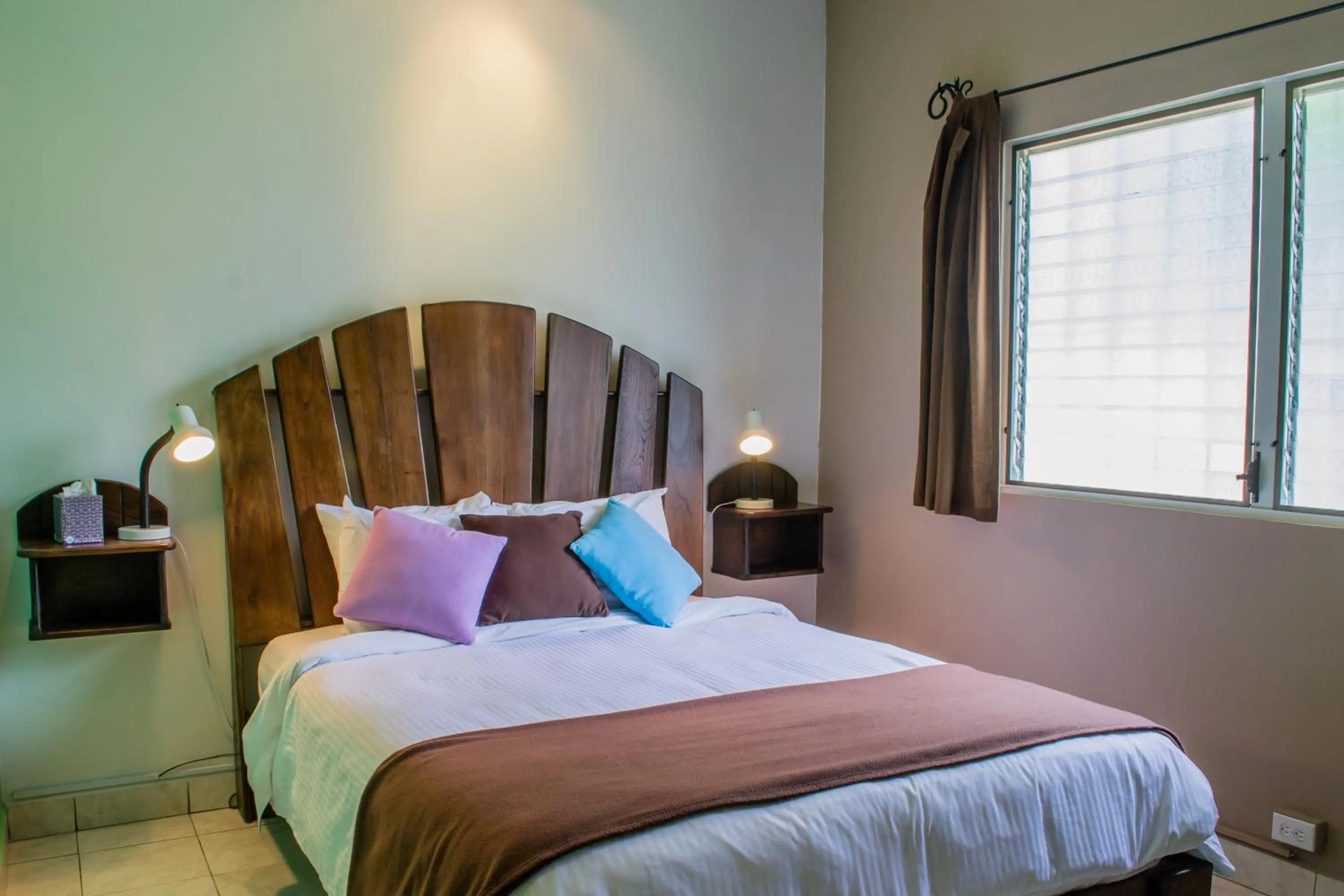 Bedroom, Bed in Downtown Suites