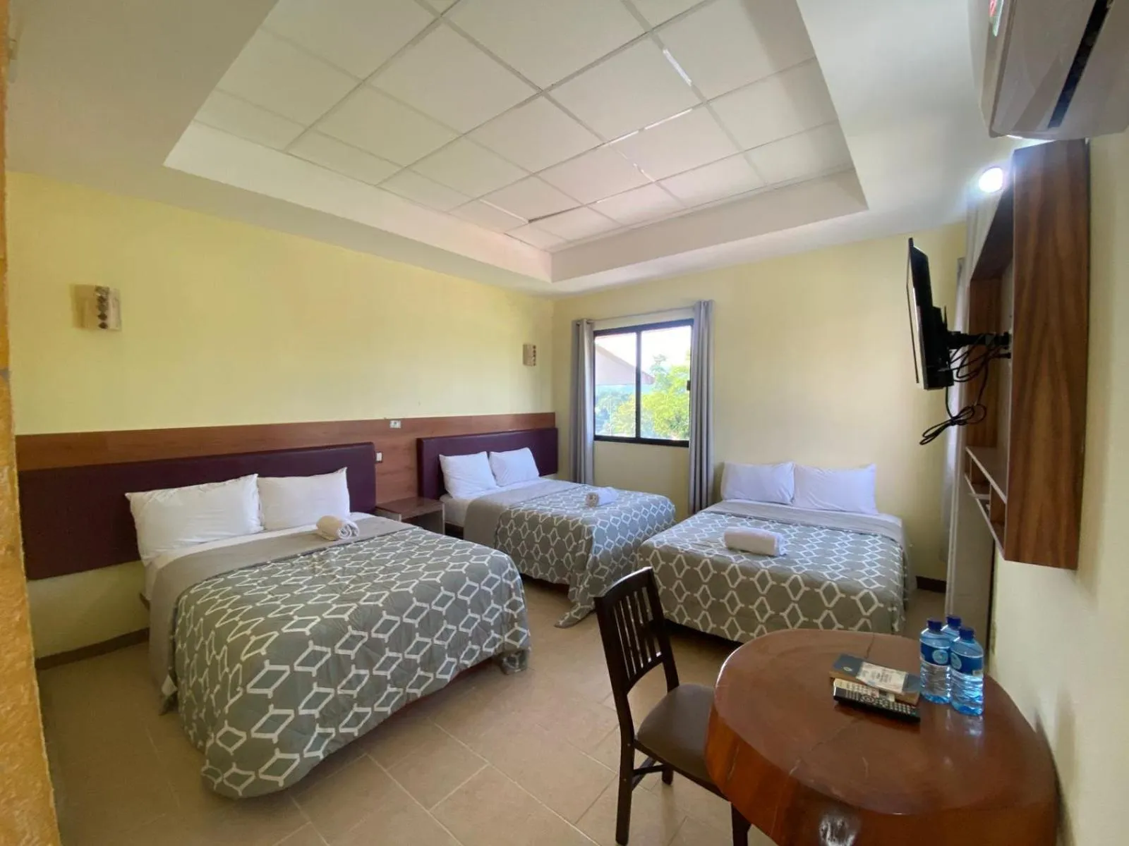 Photo of the whole room, Bed in Hotel Cañada Internacional