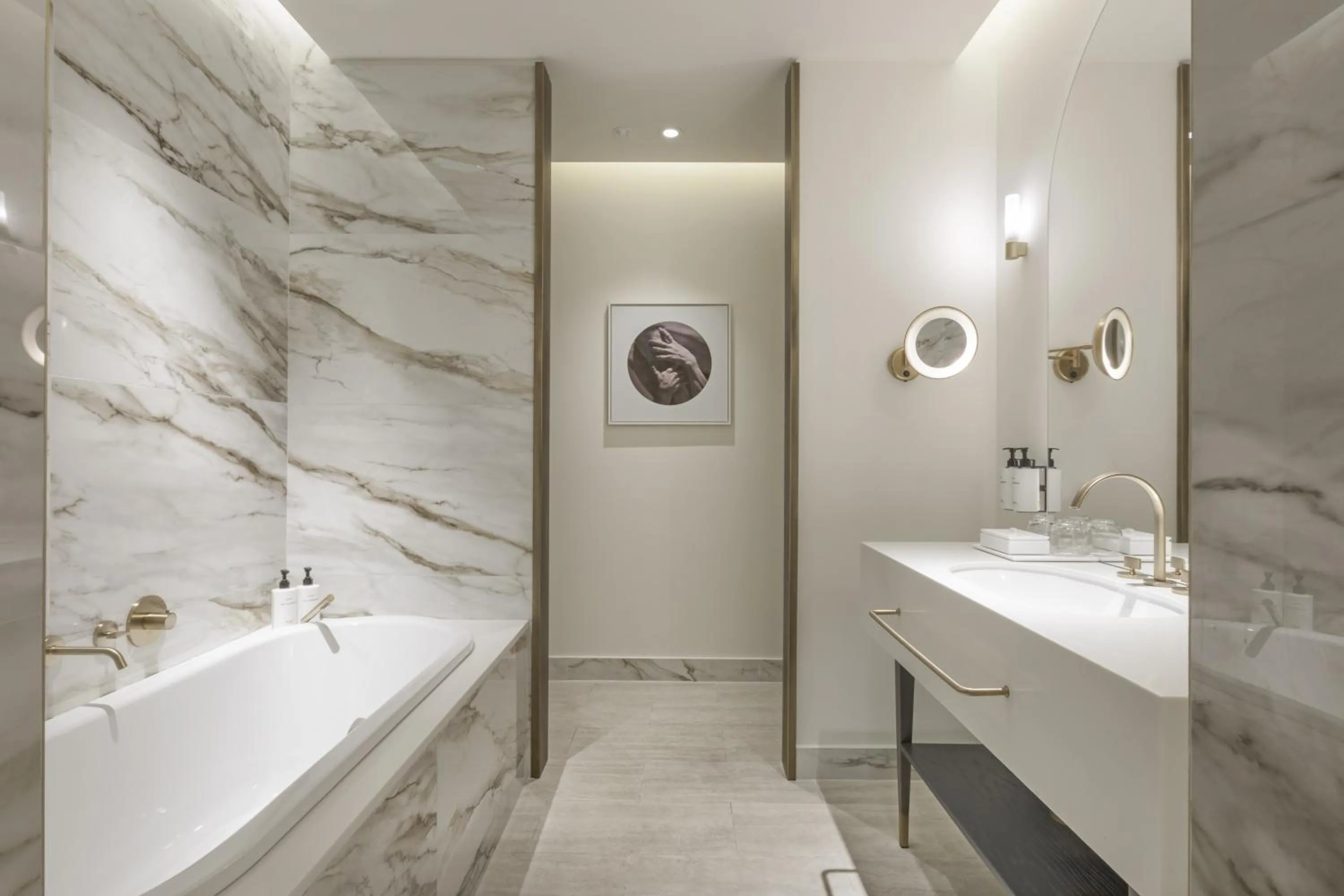 InterContinental Rome Ambasciatori Palace by IHG