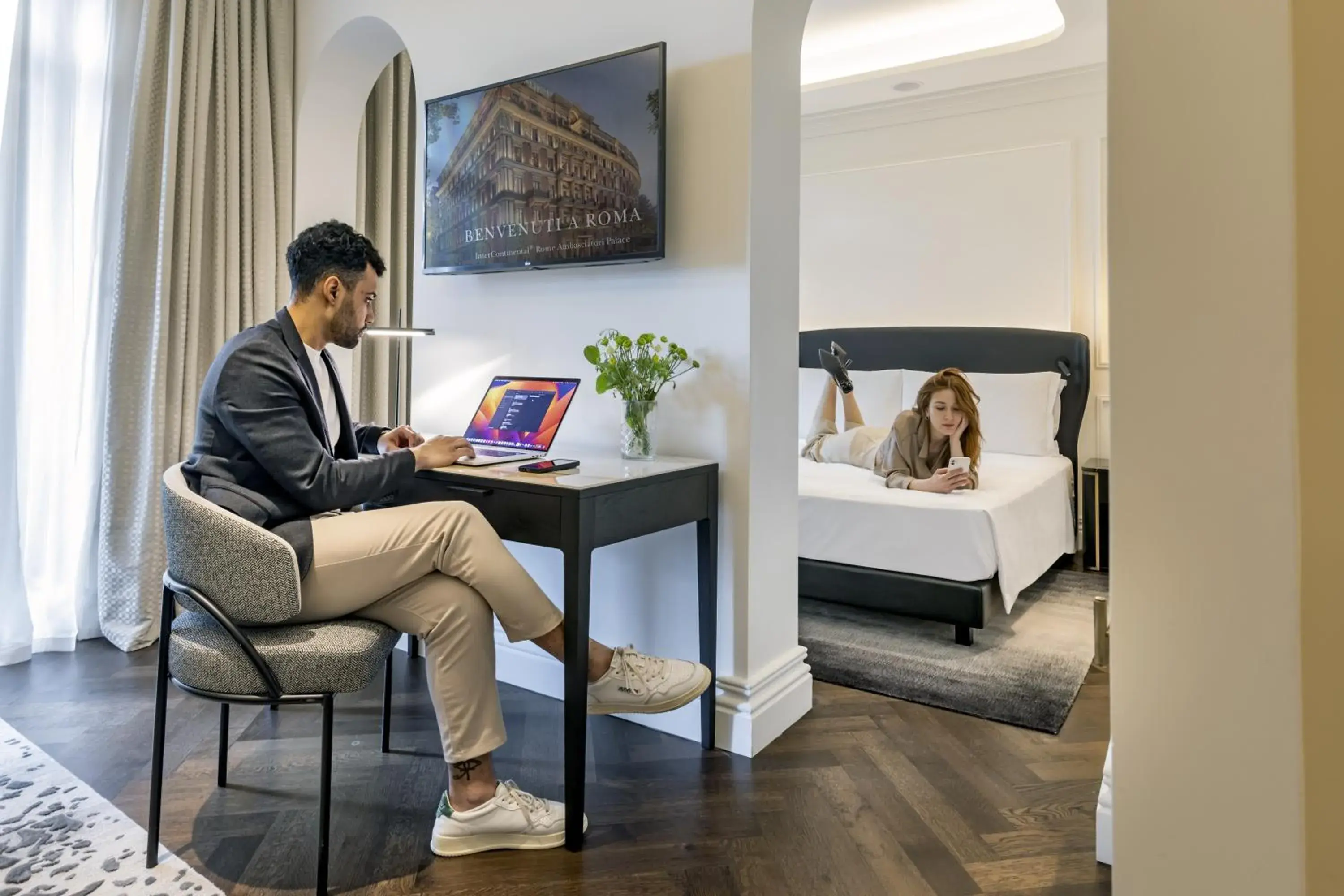 Bed in InterContinental Rome Ambasciatori Palace by IHG Bed in InterContinental Rome Ambasciatori Palace by IHG